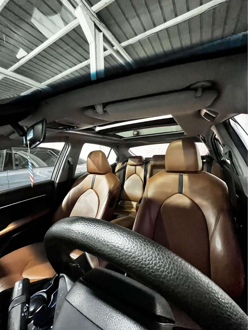 🚘 **Toyota Camry 2024 Grande **

✨ فوول فوول مواسەفات
لەوەی ئەم کامرییە هەیە، مواسەفاتی زیاتر نییە!

🔹 مۆدێل: 2024 Grande
🔹 مەکینە: 2.4
🔹 گێڕ و مەکینە: بە شەرت
🔹 سفری ئێرەیە و صینییە
🔹 تەنها 24,000 KM ڕۆیشتووە
🔹 بۆیاخ ❌
🔹 سارد ❌
🔹 لێدراو ❌
🔹 سەیارەکە زۆر پاک و خاوێنە

💰 نرخ: 255

📞 ***********

🔥 ئەگەر بەدوای کامرییەکی پاک، فول مواسەفات و کەم‌ڕۆیشتوودایت، ئەمە باشترین هەڵبژاردەیە.

🚘 Toyota Camry 2024 Grande 🇨🇳

✨ فوولل فوول
لا توجد مواصفات أعلى من مواصفات هذه الكامري!

🔹 الموديل: 2024 Grande
🔹 المحرك: 2.4
🔹 القير والمحرك: على الشرط
🔹 وارد صيني 🇨🇳
🔹 ماشية فقط 24,000 KM
🔹 بدون صبغ ❌
🔹 بدون بارد❌
🔹 بدون حوادث ❌
🔹 السيارة نظيفة جداً ومحافظة

💰 السعر: 255

📞 ***********

🔥 إذا تبحث عن كامري نظيفة، فل أوبشن وقليلة الاستخدام، هذه فرصة مميزة. السليمانية, العراق
