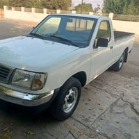 نيسان نافارا • بيك أب • ٢٠٠٢