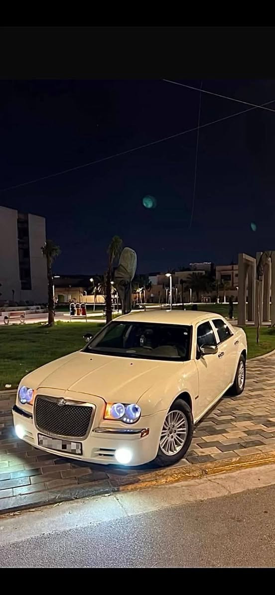 السلام عليكم اخوان من رخصت الادمن اوباما مديل 2008 كفاله عامه ماعدا جاملغ امامي الايمن صبغ فقط بدون ظربه كير محرك تبريد حداديه تخم تاير كشنات كهرباء لايت زنون سياره جاهزه ألف متصرف عليهه رقم سليمانيه بسمي العنوان البصره ***********
