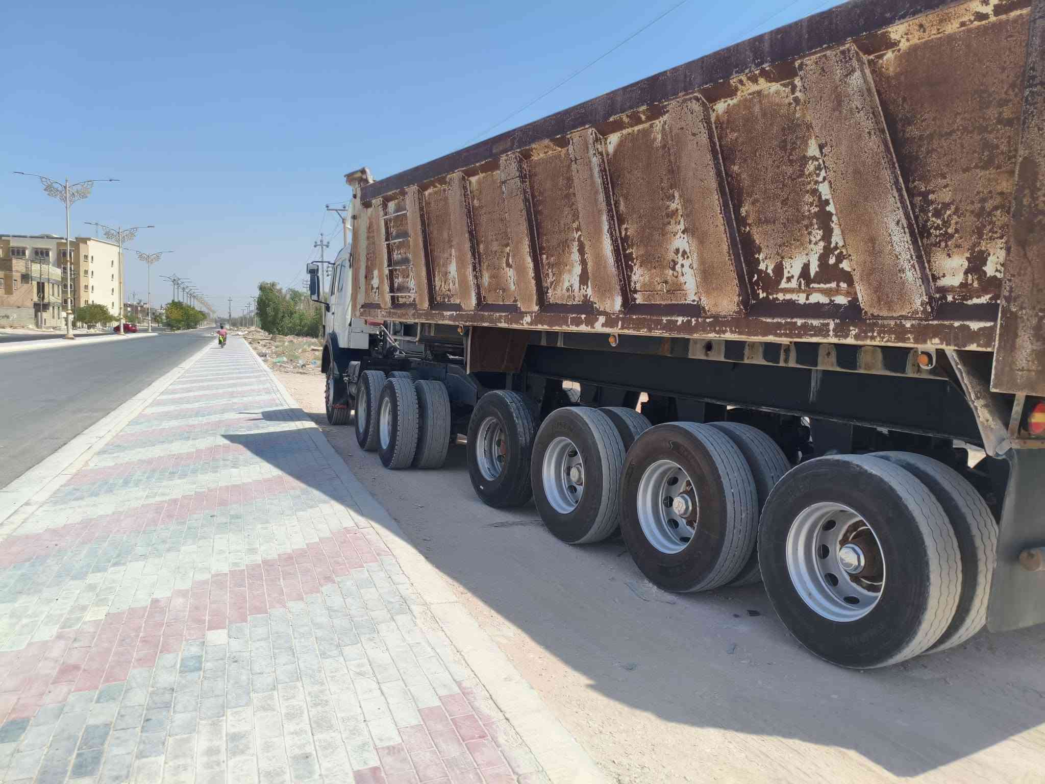 من رخصت الادمن للبيع راس البي 89 مكينه 35كير 160مجموعه نص جيئف ام القيطان قماره بدون صبغ تخم تأخير السياره عوزه زوجين  معه عربانه علم محور شريط اربع  دناكيرالسعر مناسب  اتصل وبيك خير وتدلل ***********
