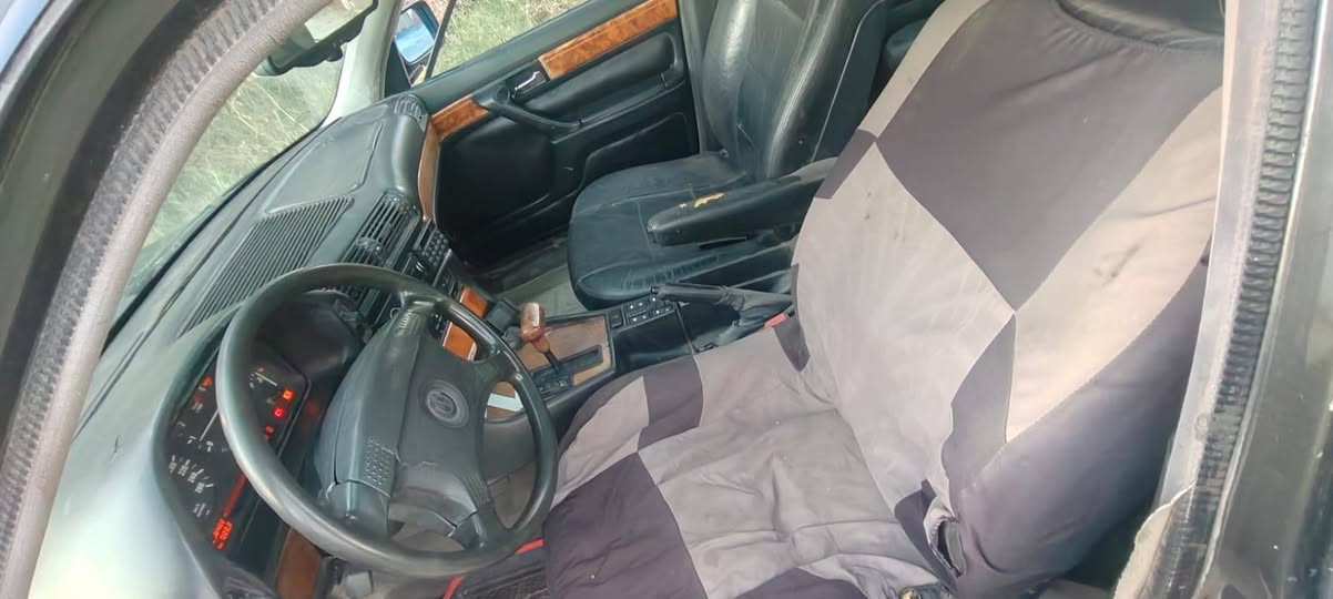 سلام عليكم بي إم موديل ١٩٩٤ حجم ٧٤٠ لل استفسار ***********اتصل ودلل
