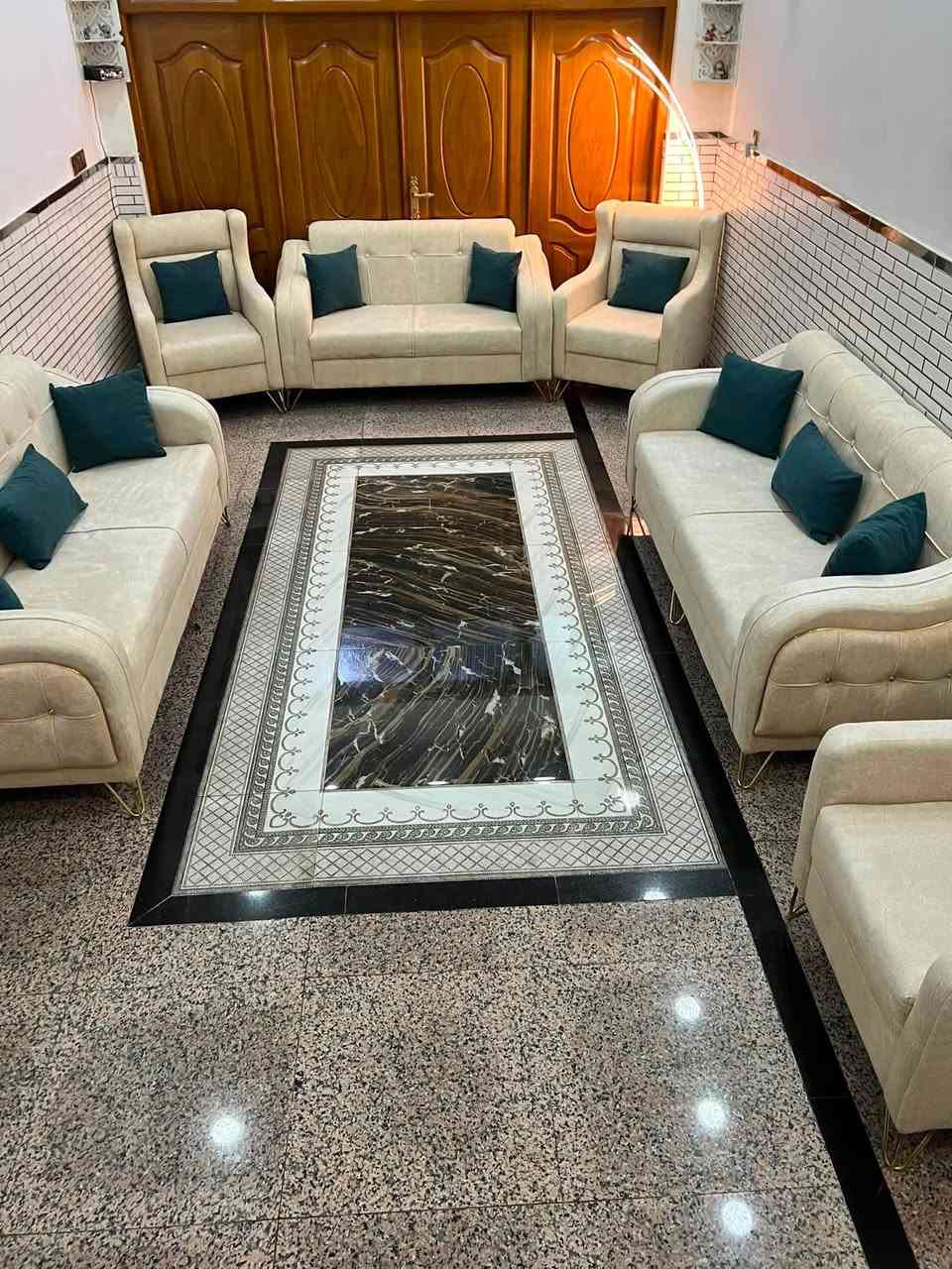 للبيع 🌸
تخم 10 مقاعد
✨ استخدام قليل وحالة جيدة جدًا
📍 العنوان: بابل
📞 للاتصال والاستفسار: ***********

للمهتمين الجادين فقط.
