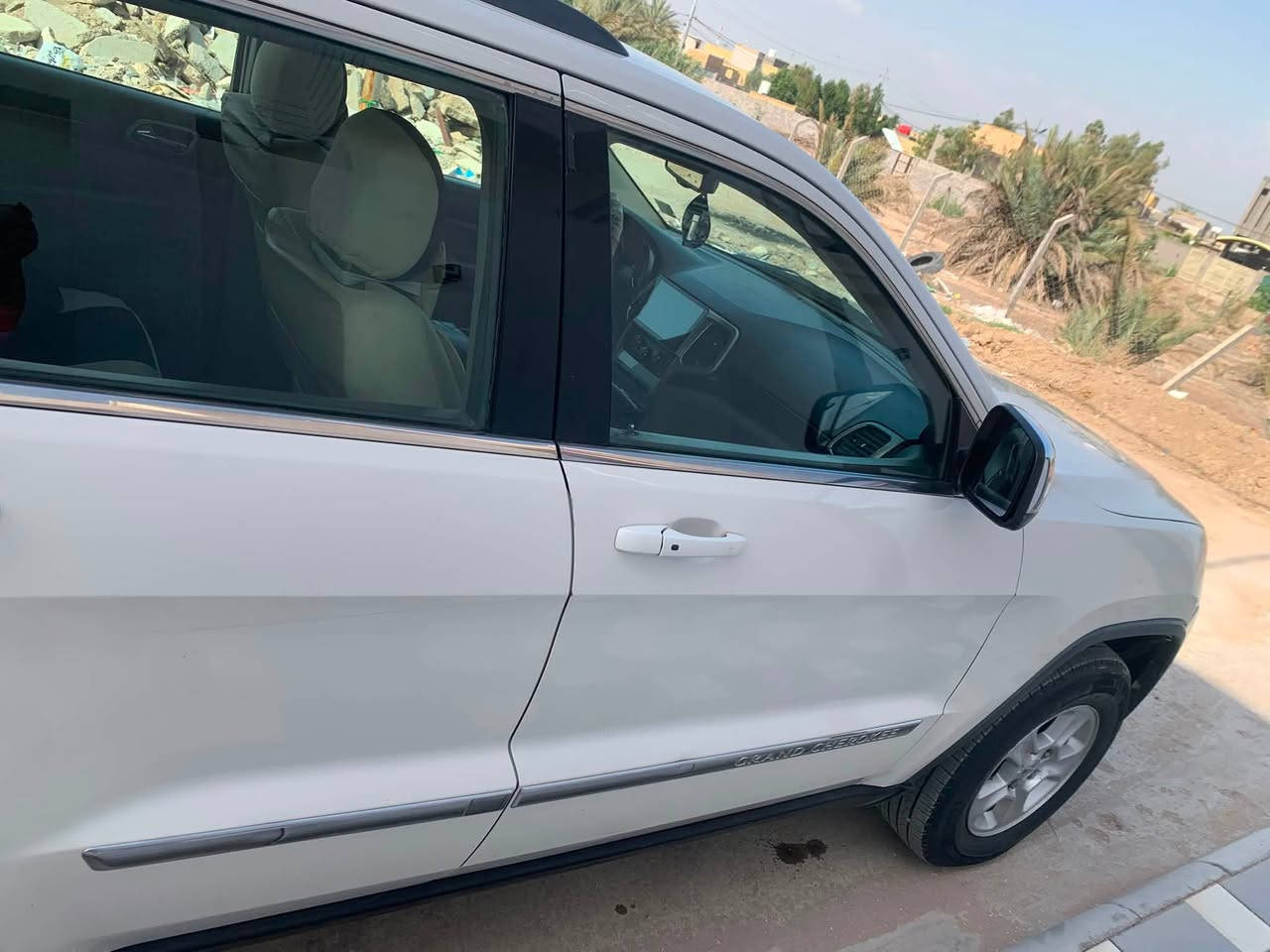 السلام عليكم جيب شيروكي 2011 داخله كلين للعراق وهنا صار بيه ماهو موضح بالسونار ومكينته بيه دخانه السعر 140 وبيه مجال للاستفسار اكثر اتصل ع الرقم ***********. ومتواجد ع خاص
