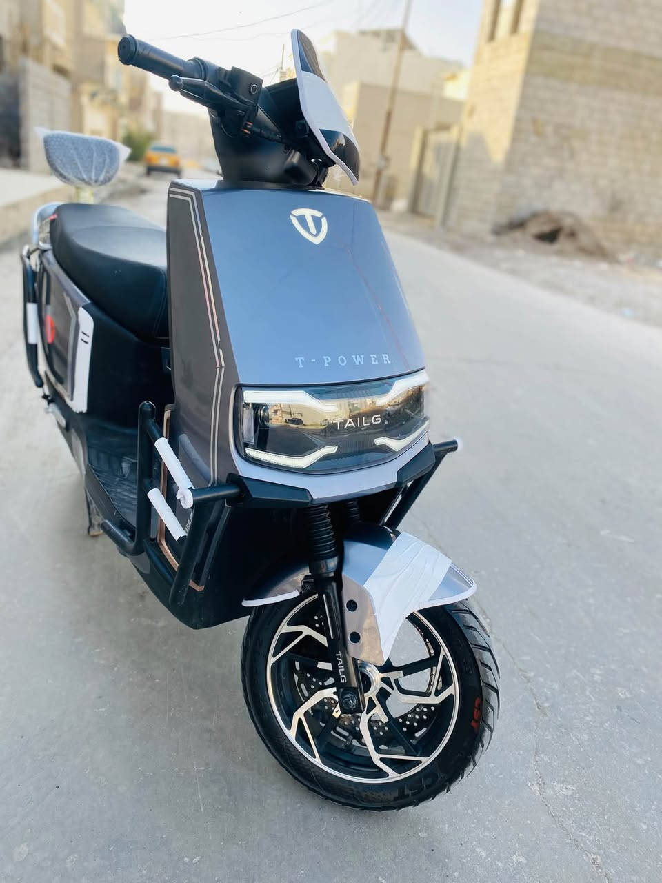 درجة كهربائية • جديد • شاحن