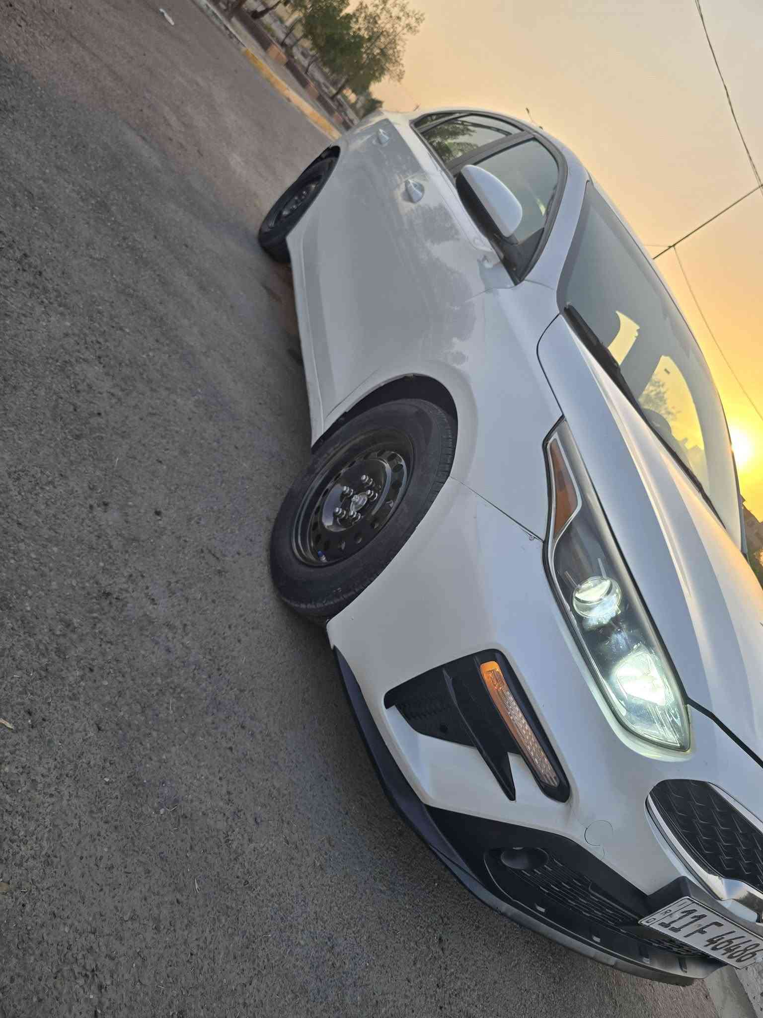 السلام عليكم .فورتي موديل.2019..
الون ابيض .مكينه 2000دوش .كير اي تي ..
حادثه من امريكا.دعاميه الاماميه فقط .وبلعراق بيه رش اثر شخوط وطخات خفيفه بدون دواخل ..اربع قطع فقط ..
وسوناره وصور حادثه بلمنشور ..
السياره جاهزه .مواصفات ..كير ثلاث وضعيات رادارامامي .
شاشه كامره تحكمات .قياده ذاتيه وبعد بيه هواي مواصفات
رقم بغداد دولي،بسمي حزه جديده سنويه جديده تحويل مباشر 
السعر (118)والشراي يدلل ..العنوان بغداد الكرخ شهداء السيديه 
قرب تقاطع درويش ولتفاصيل اكثر الاتصال على الرقم ....
***********...علي ..تحياتي للجميع .....
