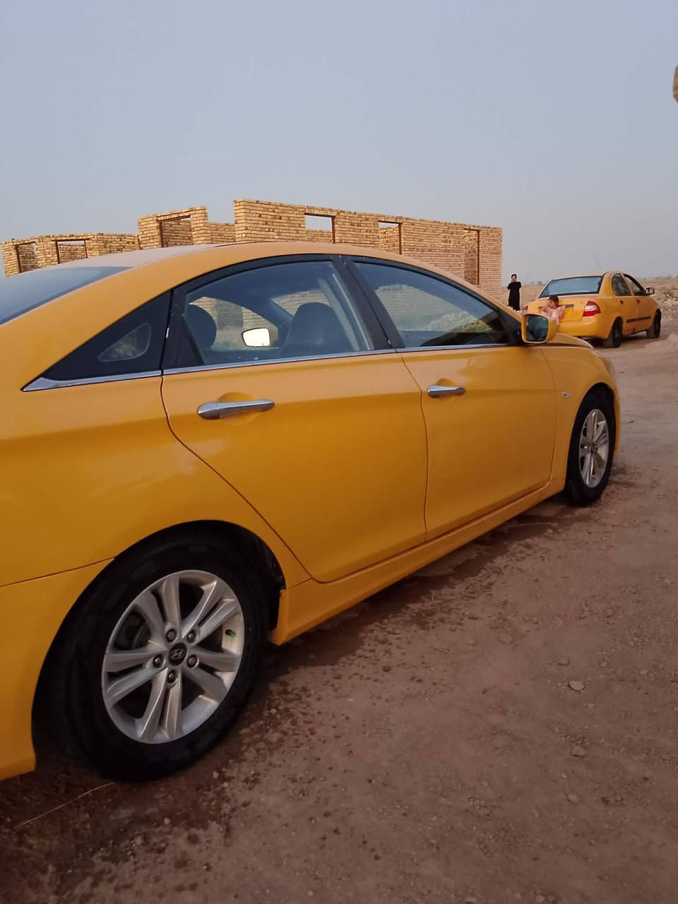 سلام عليكم سيارة سوانته خليجي 20/11 مسجل عشره سياره حلو مكفول من الضربه والعيب الشرعي سياره بيهي منضوت غاز غاز بانزين تخم تاير مكينه وكير مكفولت 
بطيان جدد دواخل جدد مكانهه رميثه ***********
