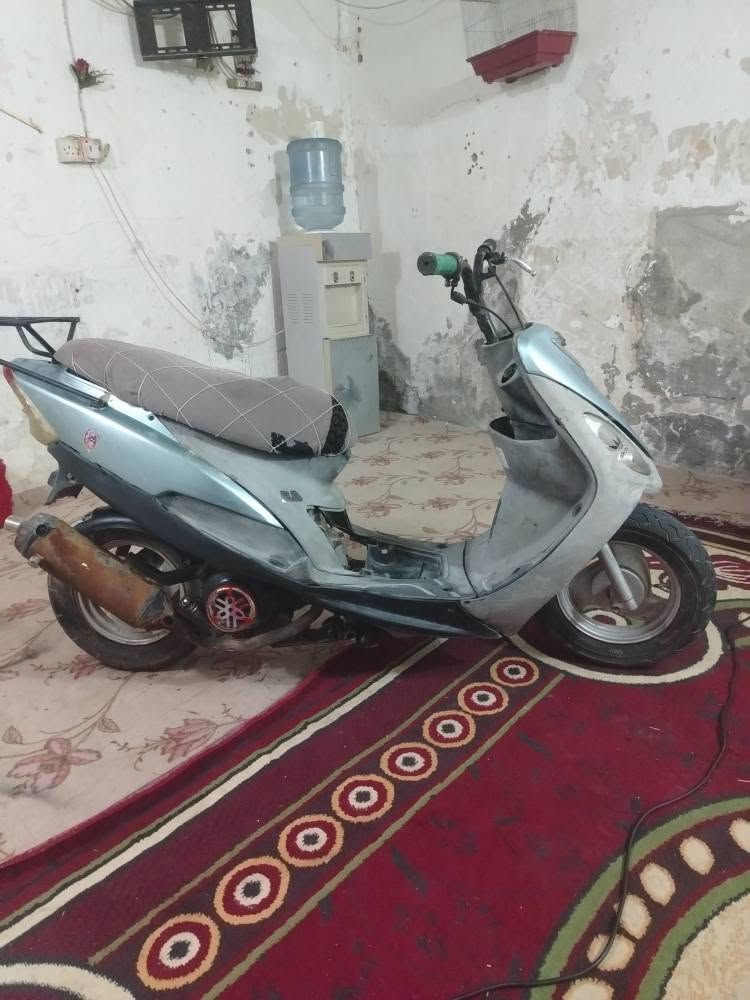 دراجه ماكس غجمه ياباني سرعتها 120
درااجه شرط الشغل وشرط نعومه وسرعه وكفاله من اي عطل مفتوحه بوشه بلاديه
كهربائياتها كلهن شغالات بس حط باتري  شرط تاخذها من باب بيتي وانه خادم
سعرها ٣٥٠ قفل كلش بصره *********** البصرة, العراق
