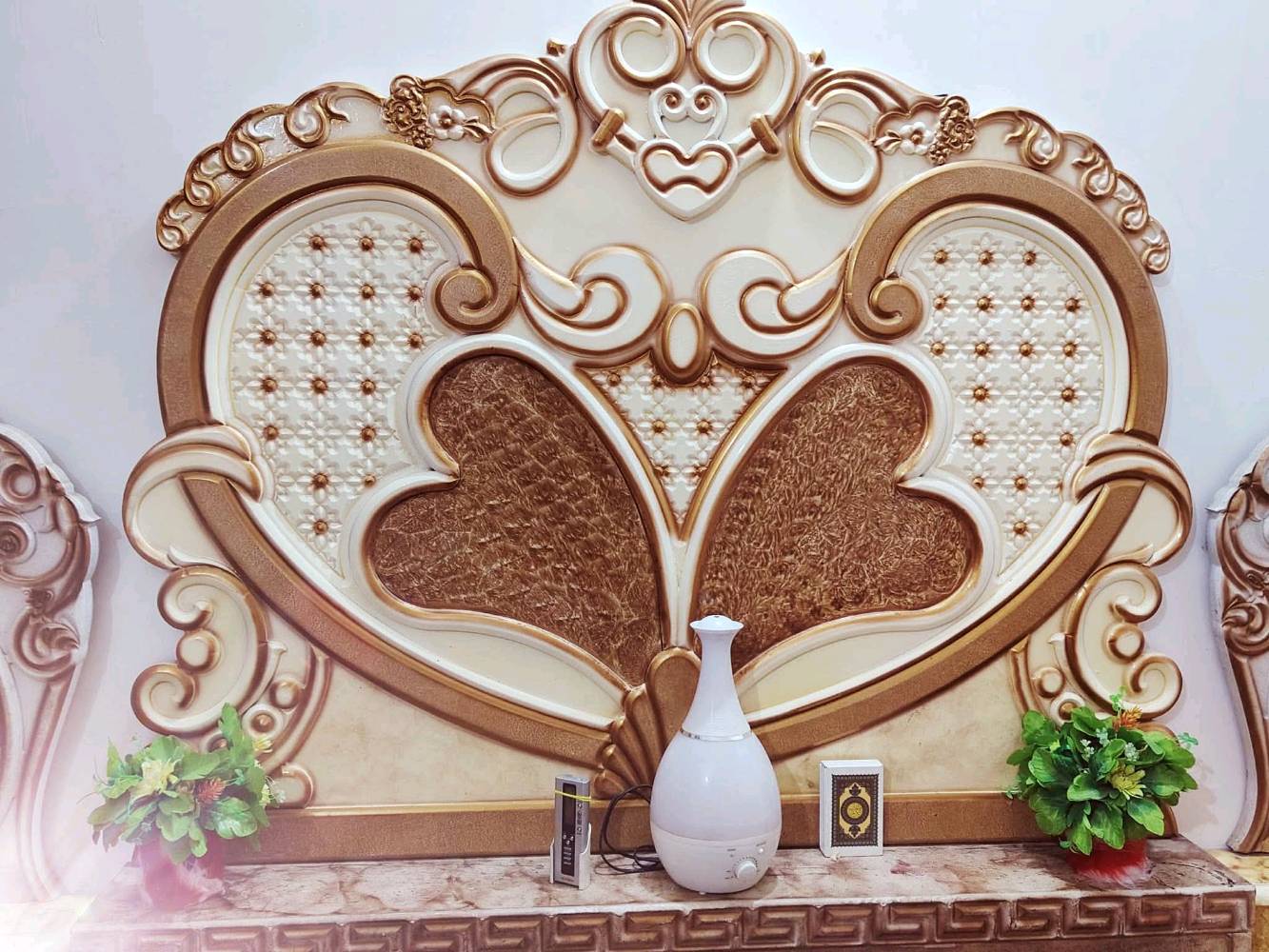 السلام عليكم غرفه خشاب للبيع نجاره عراقيه جديده ونظيفه  مكاني سوق الشيوخ ناحية الفضليه سعر 950وبيه مجال وهذا الرقم للاستفسار***********