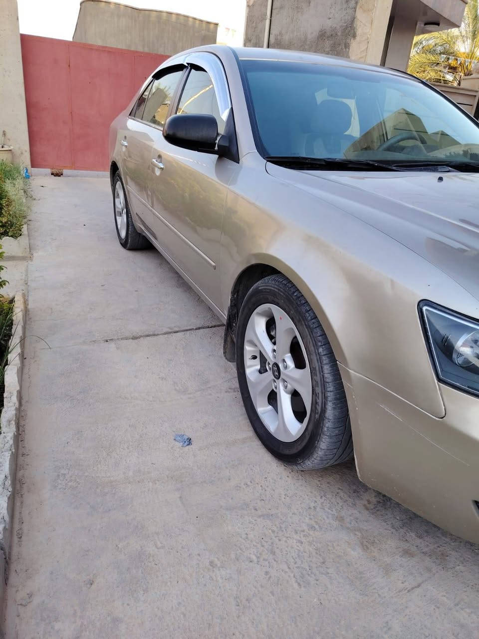 السلام عليكم 
سوناتا 2007 
6v
6 سلندر 
وارد امريكي 
المحرك والكير مكفولات لا تبخير ولا تنقيص 
السونار موجود بالمنشور 
السعر 80 وبيها مجال 
الانبار الرمادي البغدادي 
للتواصل خاص 
او ***********
