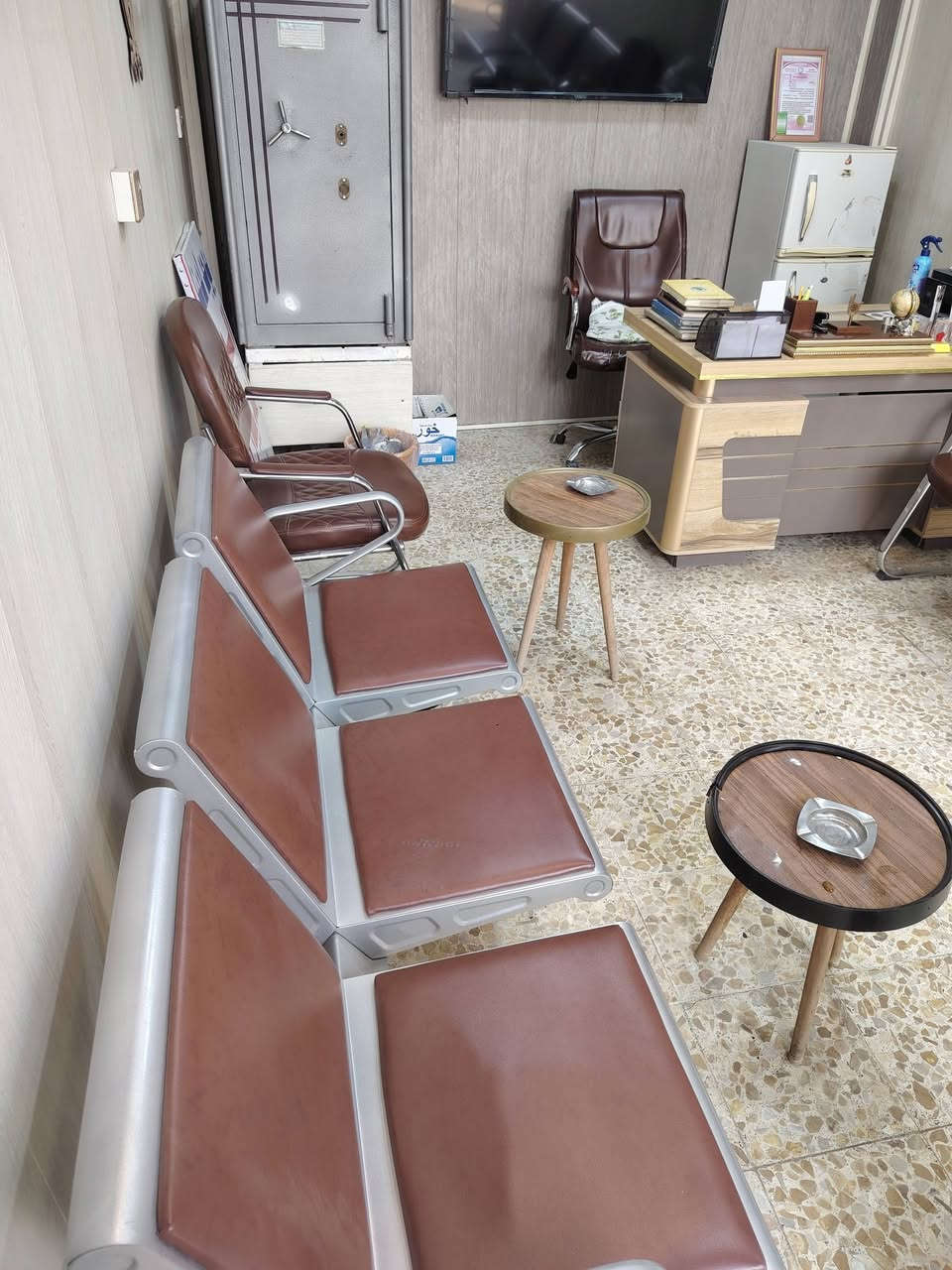 محل • للبيع/للإيجار • البلديات شارع المرور