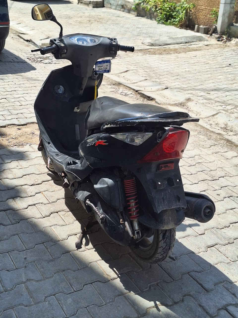 يااللة سلام عليكم شباب دراجة ثعلب للبيع لون اسود نكرة سلف هندر اشاير لايت زنون عالي ناصي قفل سكان قفل جنطة ستاند تعليك ستاند صفح دراجة ختم واحد كفراتهه اصلية شلعة ومعدل تشك الكاع مال جناي الله يشهد تاخذهة من باب بيتي وتترحملي عليهه مكاني بغداد الحرية السعر ٤٥٠ الشراي يراسلني خاص او يتصل بالرقم *********** بي واتساب واهلا وسهلا بالجميع
