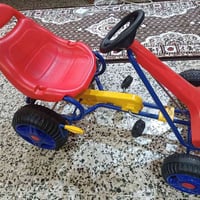 سيارة • جديدة • استعمال قليل