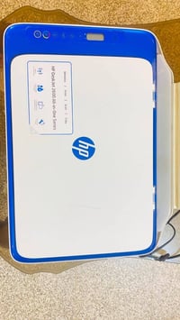 طابعة HP • DeskJet 2600 • طباعة وسكانر ونسخ