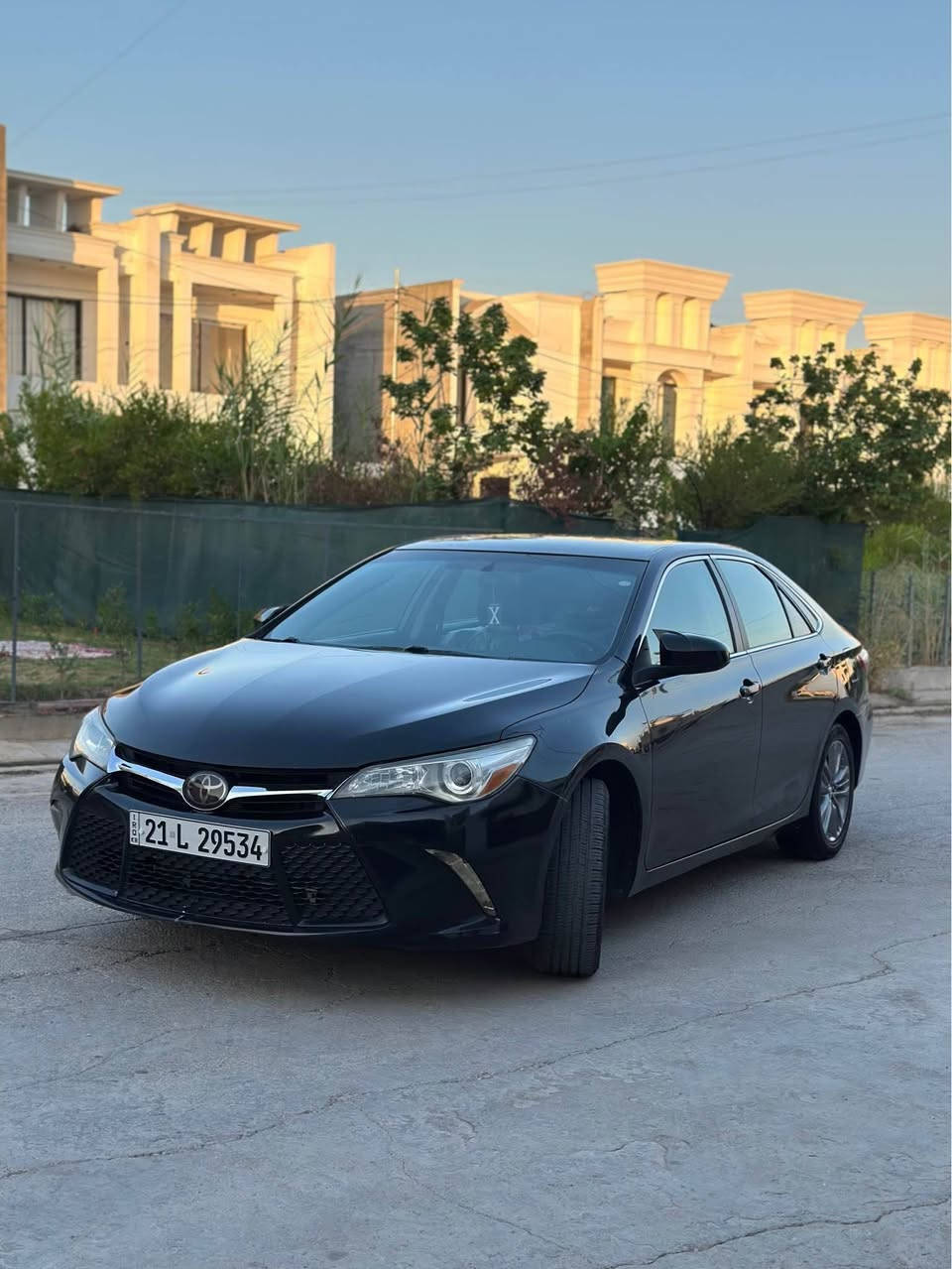 Camry 2017 se كلین بێ سبوخ 
ڕەنگی رەش
یەك شوختیكی هەیە لە دەرگای واوەی سایەق هیچی تری نیە
سەنەوی ٥ مانگیكە بەسەر چوە
تەحویل بەشەرت 
بەشەرتی گێڕو مەكینەو نەكراوە  
سەعری 153مەعامەلەیەكی كەم  
تكایە گەر موشتەری نی  سەری من و خۆشت مەئێشێنە 
ڕەقەم تەلەفون ***********
واتسئاپشی لەسەرە ❤️ كركوك, العراق
