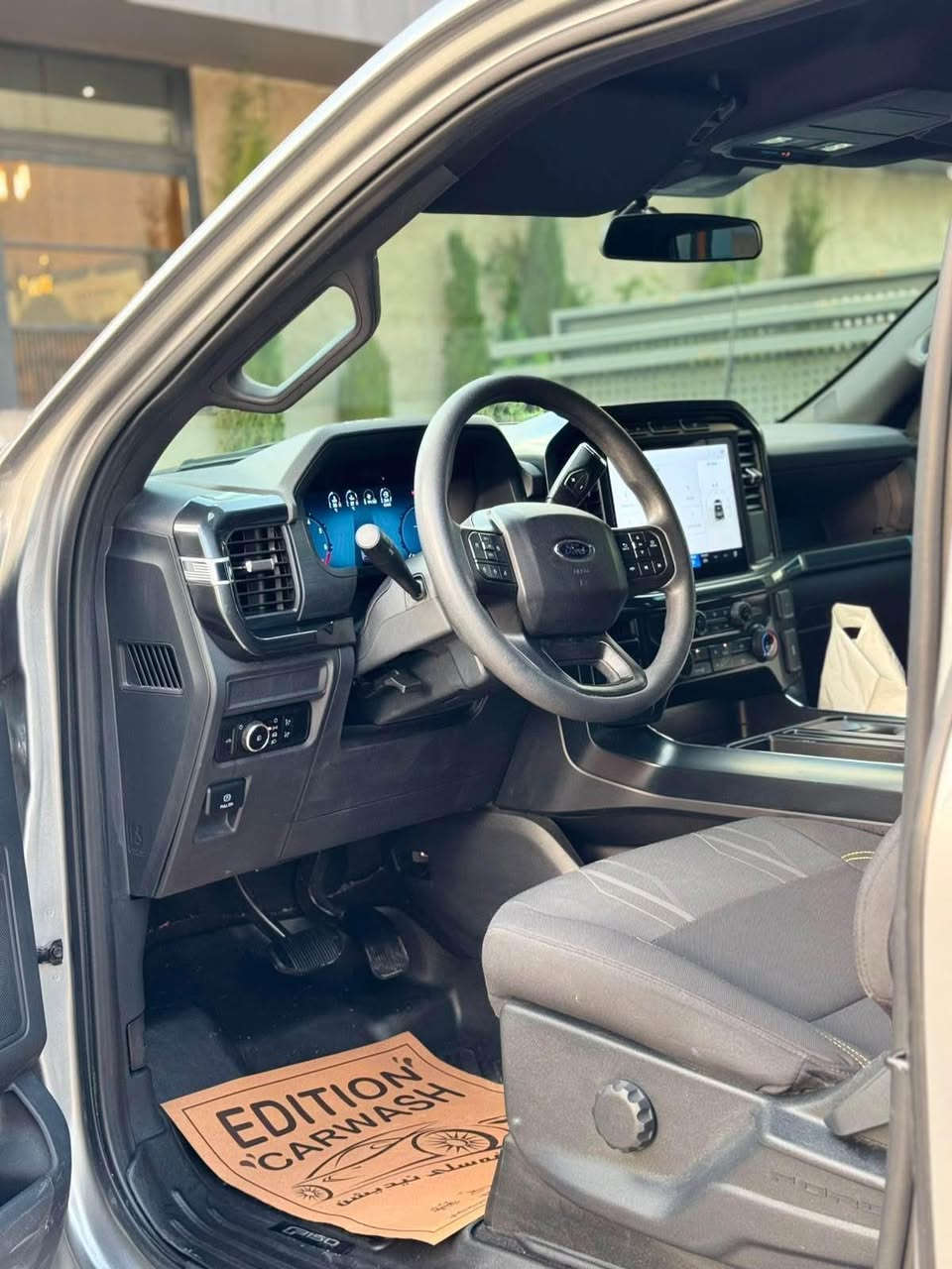 2024 FORD F-150, STX
***********
شكل گوراو شاشه گه وره رادار خه تي جاده ته حديد سورعه لايت ليدو ئه لقه بريك به سمه ئوتو ستارت رادري ئاوينه گير سوكان ته نها 34 هه زار روشتوه گيج ئه لكتروني سه ياره كه بي ده بل ئه كسله يه ك چه مه لخي پيشه وه بوياخه يه ك په له ساردي هه يه بي ناو گرتن سعري ٢٦٨ هه مو گياني به شه رت
مۆبایل *********** السليمانية, العراق
