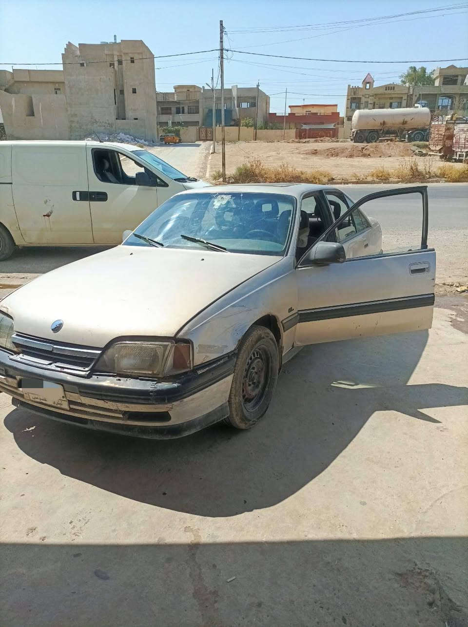 سلام عليكم
اوميكا ٢٠ موديل ٩١ سنويه عضم ٢٠٢٨ ينتهي كير مكينه شرط نضافه كدام العين شرط التحويل سعر 25 بي مجال بسيط بيها كابون بانزين رقم نينوى 
 ما متواجد بل فيس استفسار عل رقم 
***********
***********
