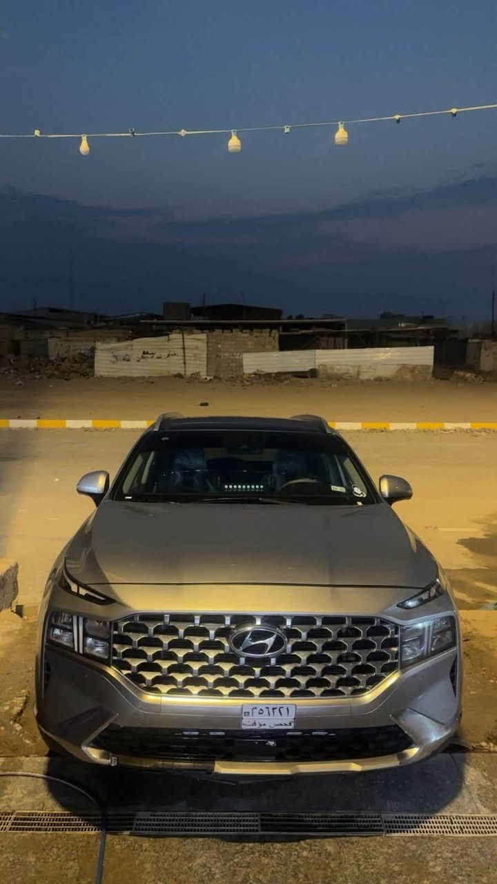 🔰 هيونداي سنتافي 2023

Hyundai Santa Fe 2023 

✨ لون رصاصي

🔘 رقم بغداد دولي جديد باسمي

🟠 المواصفات

• ⁠Smart Key & Push Start – تشغيل بصمة ودخول ذكي
• ⁠Remote Start – تشغيل عن بُعد
• Power Tailgate – باب خلفي كهربائي
• ⁠Blind Spot Assist – مراقبة النقطة العمياء
• ⁠Lane Keeping Assist – الحفاظ على المسار
• ⁠Forward Collision Assist – مانع التصادم الأمامي
• ⁠Adaptive Cruise Control – مثبت سرعة ذكي
• ⁠Rear Cross Traffic Alert – تنبيه حركة المرور الخلفية
• ⁠Front & Rear Parking Sensors – حساسات أمامية وخلفية
• ⁠Rear View Camera – كاميرا خلفية
• ⁠Apple CarPlay & Android Auto – دعم آبل كار بلاي وأندرويد أوتو
• ⁠Dual Zone Climate Control – تكييف أوتوماتيك مزدوج
• ⁠Electric Driver Seat – مقعد السائق كهربائي
• ⁠Multi Drive Modes – أوضاع قيادة متعددة
• ⁠LED Headlights – مصابيح LED
حجم المحرك 
2500
نوع المحرك
Jdi

🔵 الحالة

🔹 وارد أمريكي

💢 حادث جاملغ وبنيد فقط 

✅ السيارة جاهزة للاستخدام ولا تحتاج أي مصاريف

📍 مكان السيارة ناصريه 

السعر 200بيه مجال 
الاستفسار 
***********
