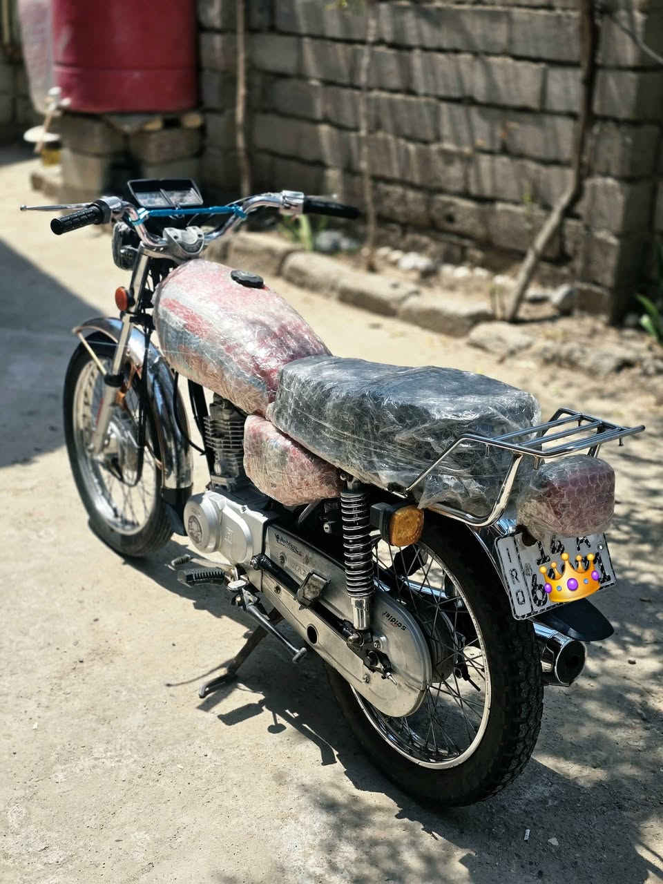 دراجة ناما ايراني شلامجة رقم وسنوية مع اللوحات بصرة انكليزي موديل 22 🏍️ 
طالعة بـ23 دراجة جديدة. 🆕✨
اللون احمر بالكامل ❤️🔴
السعر مليون و750 💵
العنوان: البصرة شط العرب 📍🗺️
للاتصال: 
*********** 📲
٠٧٨٣٨٠٤٦٢٠َ٣ 📲 البصرة, العراق
