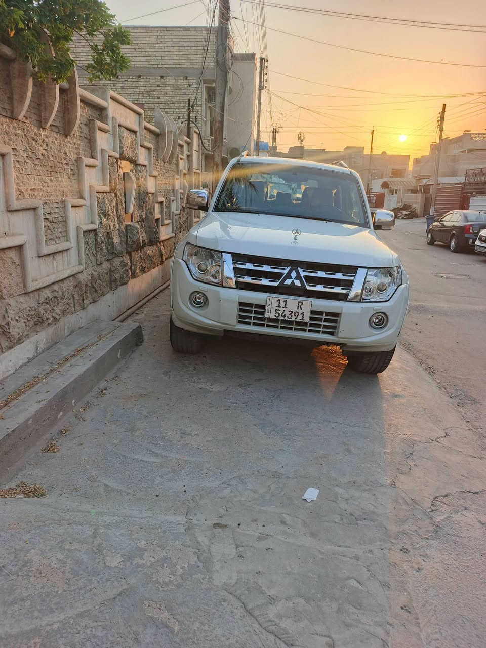 السلام عليكم
باجيرو ٢٠١٤ حبتور.رقم بغداد باسمي. ماشية ١٠٣ الف. كاملة متصرف عليها شي. للبيع فقط
السعر ١٦٠ . مكانها بغداد حي العامل
السنوية جديدة. ادامة جديدة لمنظومة البانزين والبلكات والنوزلات . محرك ناعم وشلعة حلوة رغم بانزين عادي فقط. 
مكفولة من الضربة والصبغ. وتكدر تفحص سونار. 
رقمي ***********.
