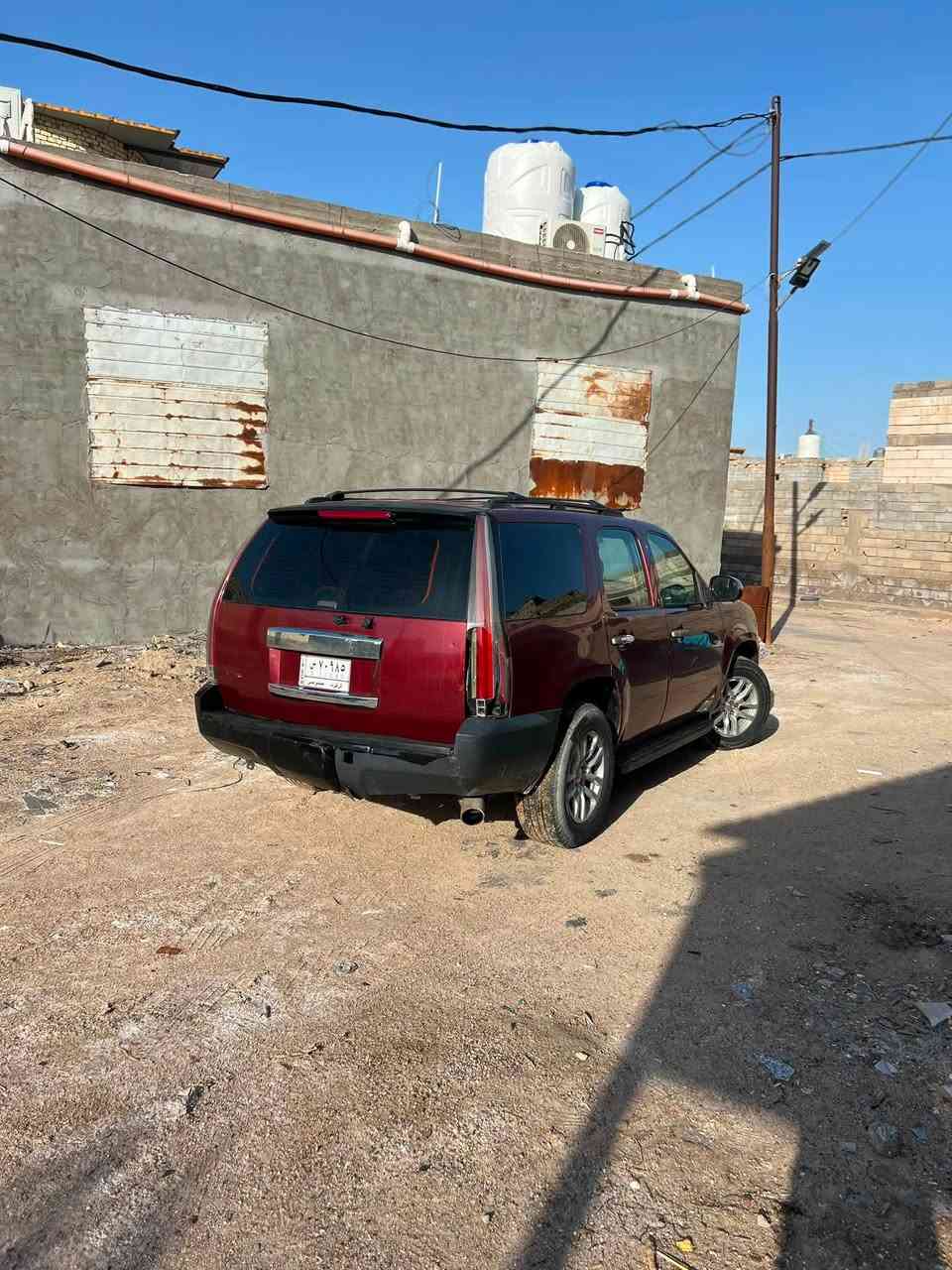 يوكن ٢٠٠٩ رقم كركوك قرار ٤٨ سنويه ضايعه ابيع كوم حديد خليجيه لون ماروني بيه ملاحضات بسيطه تخم تاير باله. شديتع ستوه تبريد شغال مكينه كير كله جديد بيه صونده مالت الباور طاكه جاي يذب الدهن مالته 
السعر ٦٥ بيه مجال قليل المكان البصره كرمه علي رقم الهاتف (***********)

