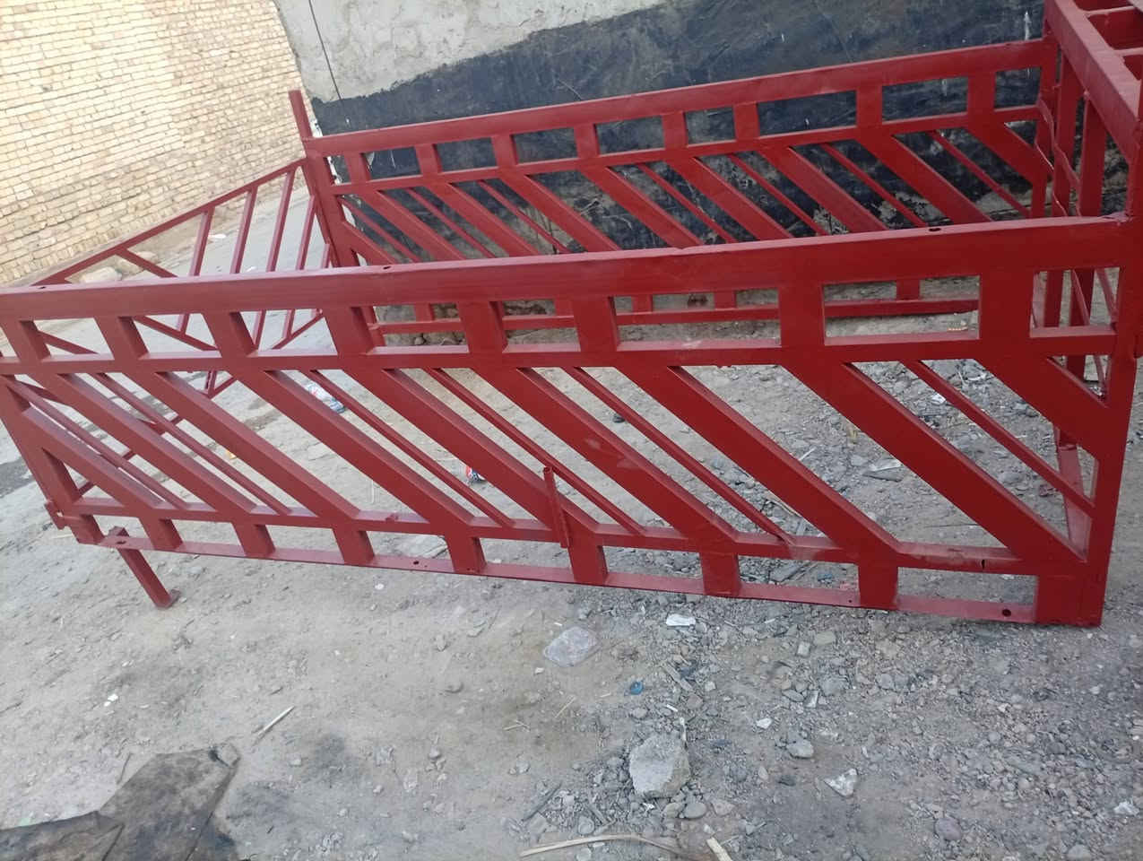 سلام عليكم محجر لبيع مال سبعه جنكال ***********
