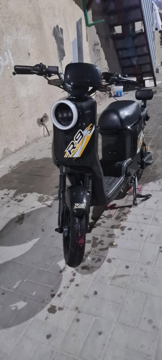 ***********
دراجه طالعه من الوكيل مالته بشهر 3
2026 هيه 
ريان نوعيته 
القبق مال سيبايه الوره مكسور و ويراد صجم للركبه مالته 
بطارياته 5 كبار كلشي ما بيهن جديدات 
سعره 450مكلف بنشر شباب
