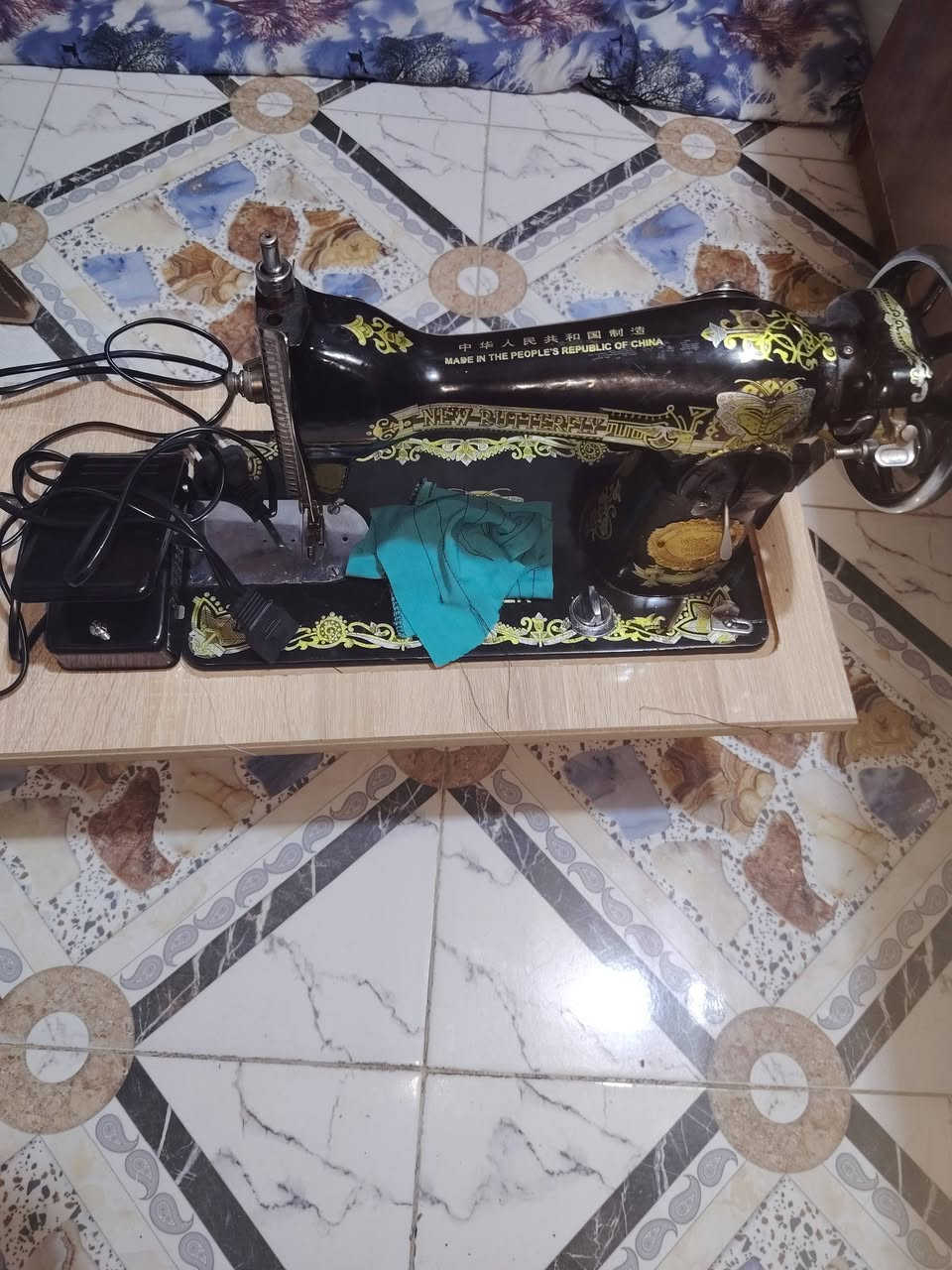 مكينة خياطة • نضيفه جدا • جديد