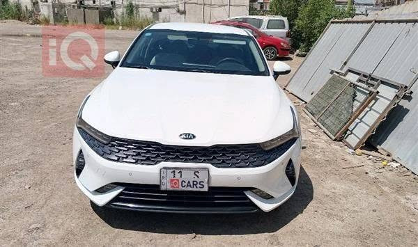 للبيع كي 5 مديل ٢٠٢١ خليجي بدون حادث بيها بعض طعجات وتم تصليحها السعر ١٦٢ مكان حي الجهاد الاتصال ***********
