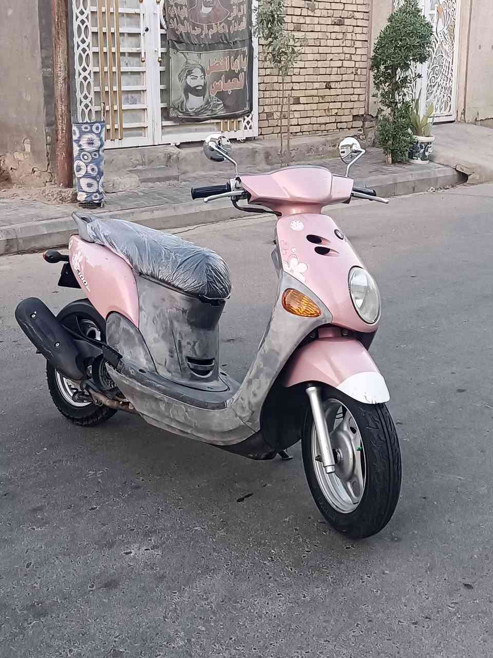 سلام عليكم فله لبيع دراجه رمبه مامفتوحه برغي منه موديل 12 سعر مليون وبيه مجال قليل مكاني كوت حي لحوراء ***********
