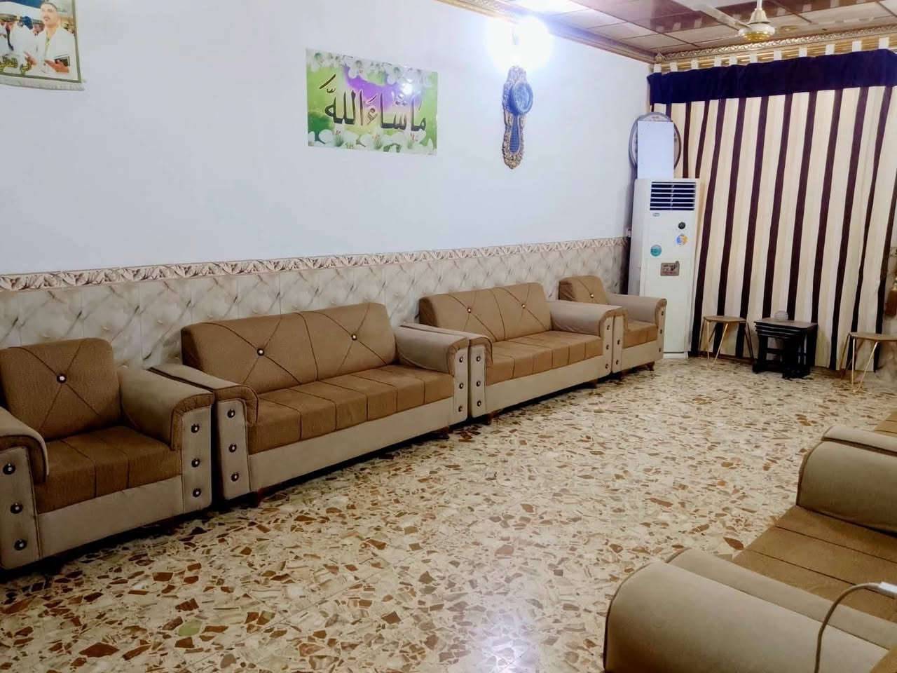 سلام عليكم للبيع مستعجل العنوان بغداد الدورة *********** أتريد البيت هم تبيعه حسب الاتفاق

