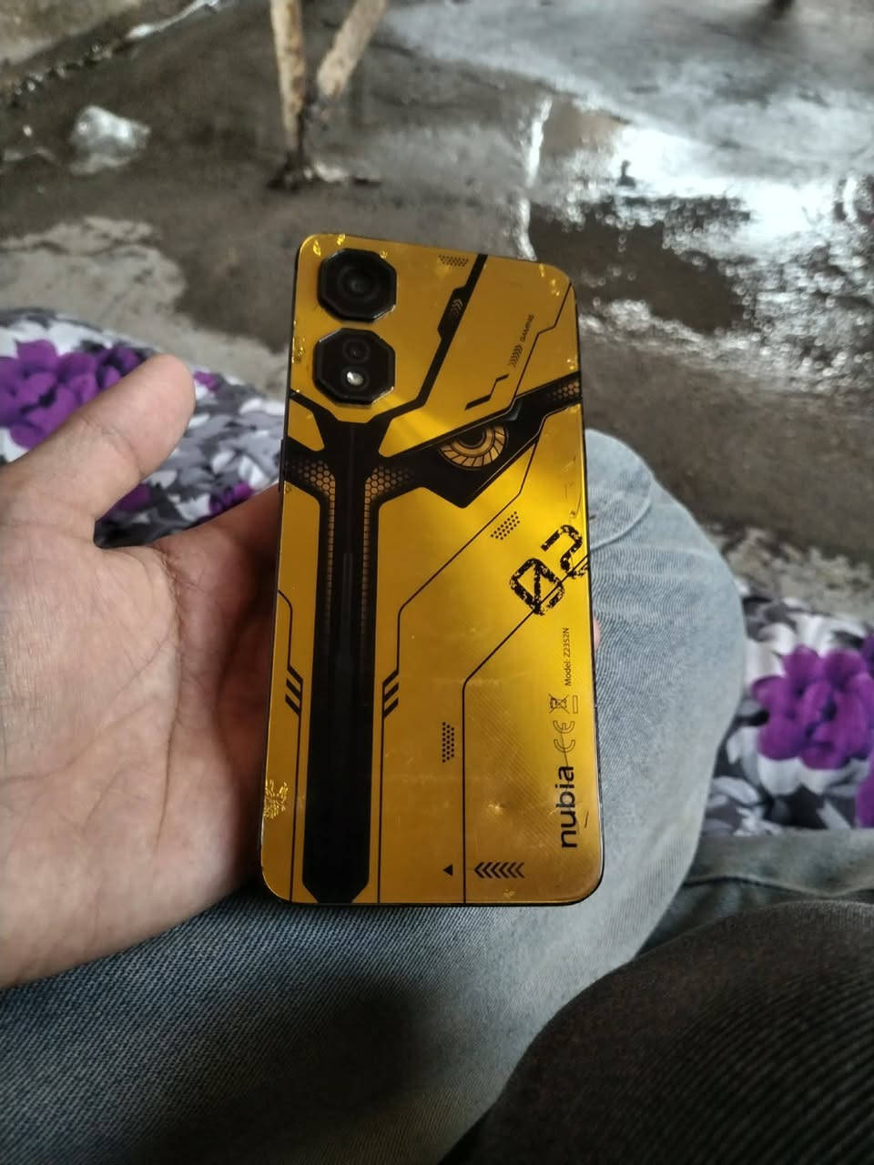 سلام عليكم جهاز nubia Neo 2 5G ذاكرته 256 بطاريه 6000  بي شفتات يزريه وصوت قوي ستيديو كامرات فول جهاز كله شغال بصمات ثنين مبدل فقط كامره اماميه السعر 160 وبي مجال مكاني بغداد مدينة الصدر ***********
