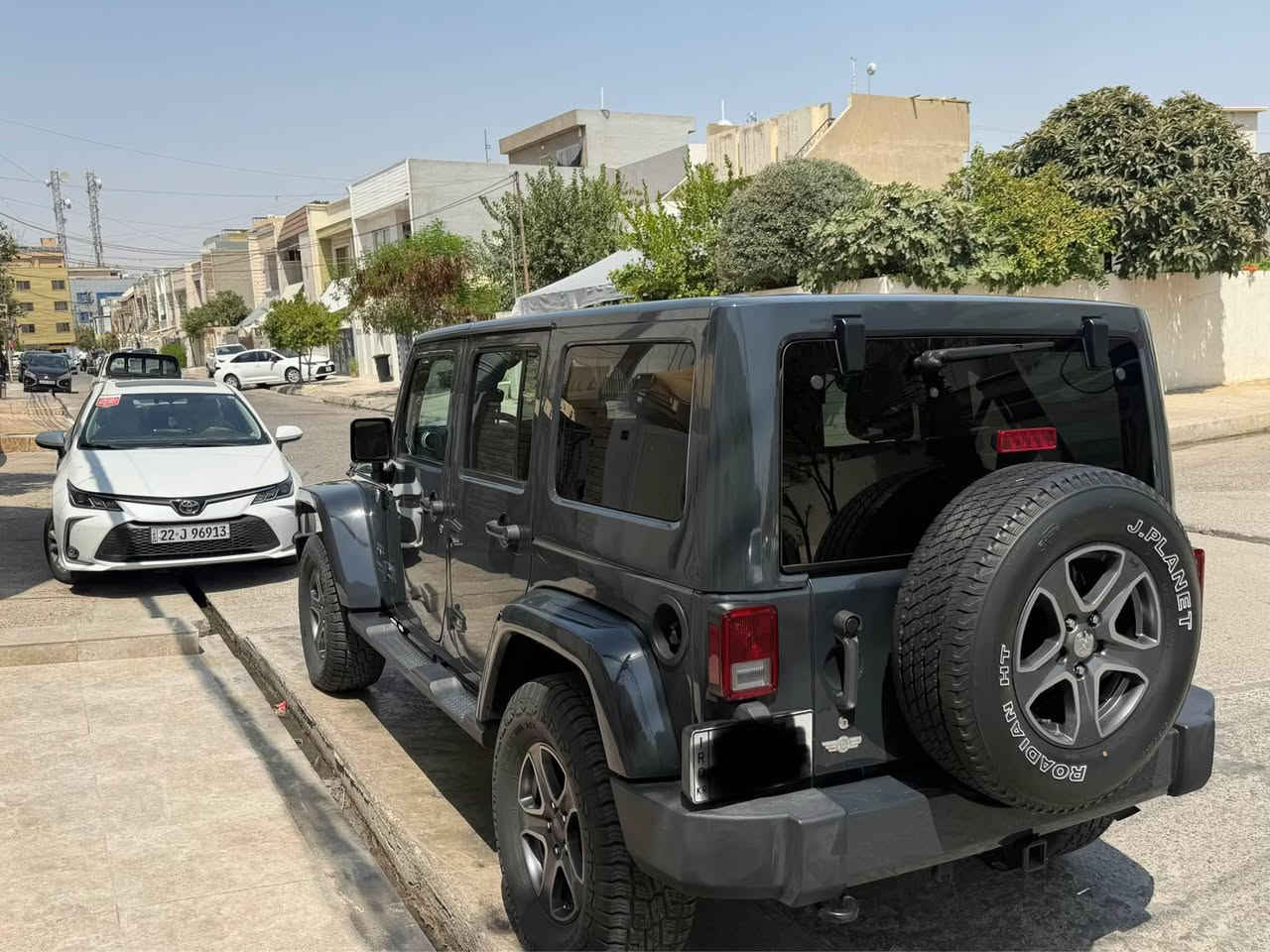 جيب رةنگلةر موديل 2018  V.6شةريكة هارلم سةهارة فوول مواسةفات هيجي نية دةحامي بةشةرت خةليجي گيرو مةكينة بةشةرت 85000كم دةبل ئةكسل بةشةرت هةموو شتي نوية رقم هةولير رقم تلفون *********** أربيل, العراق
