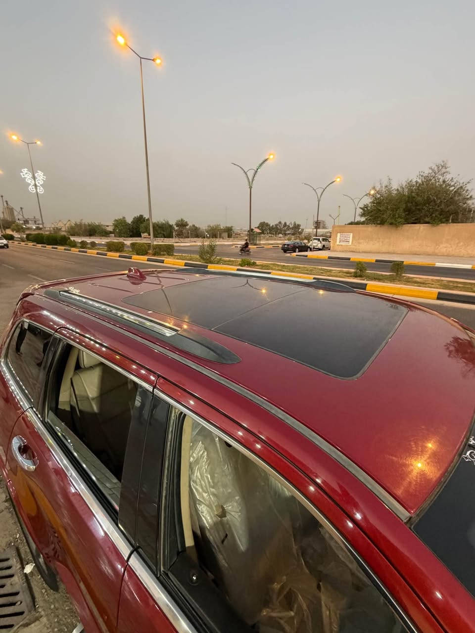 جيب اوڤر لاند 2014 
وارد خليجي
فول مواصفات 1/1 
بانوراما
صندوق كهرباء 
حساس امامي خلفي 
تدفئة ستيرن
ثلاث وضعيات قيادة 
شفتات سبورت 
كشنات تدفئة تبريد امامي خلفي
قطعتين تبريد 
رادار امامي
خزن كشنات ميموري 
كشن كهرباء 
منافذ كهرباء DC 
فور ويل 
قاصه 
كروس سرعه 
گير طياره 
فلنجات سبورت 
وبعد بيها هواي مواصفات 
حادثها امامي صبغ 3 قطع 
السعر :- 180$ وبيها مجال بسيط للشراي
مكانها كربلاء 
للاستفسار :- *********** 
*********** كربلاء, العراق
