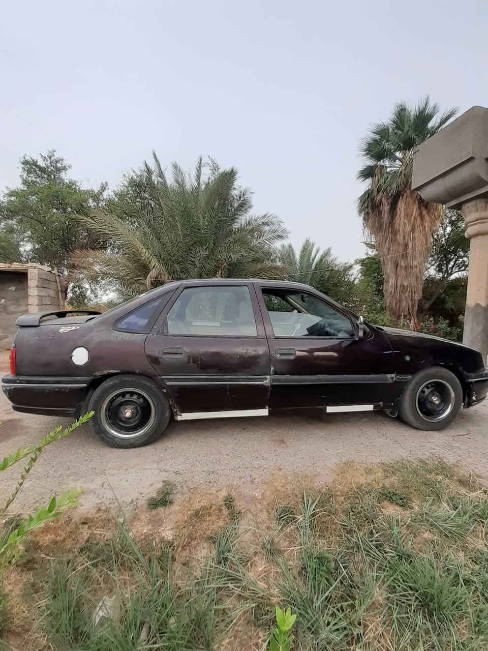 حجم ١٨٠٠ • ١٩٩٣ • تاجي