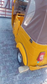 توك توك • للبيع
