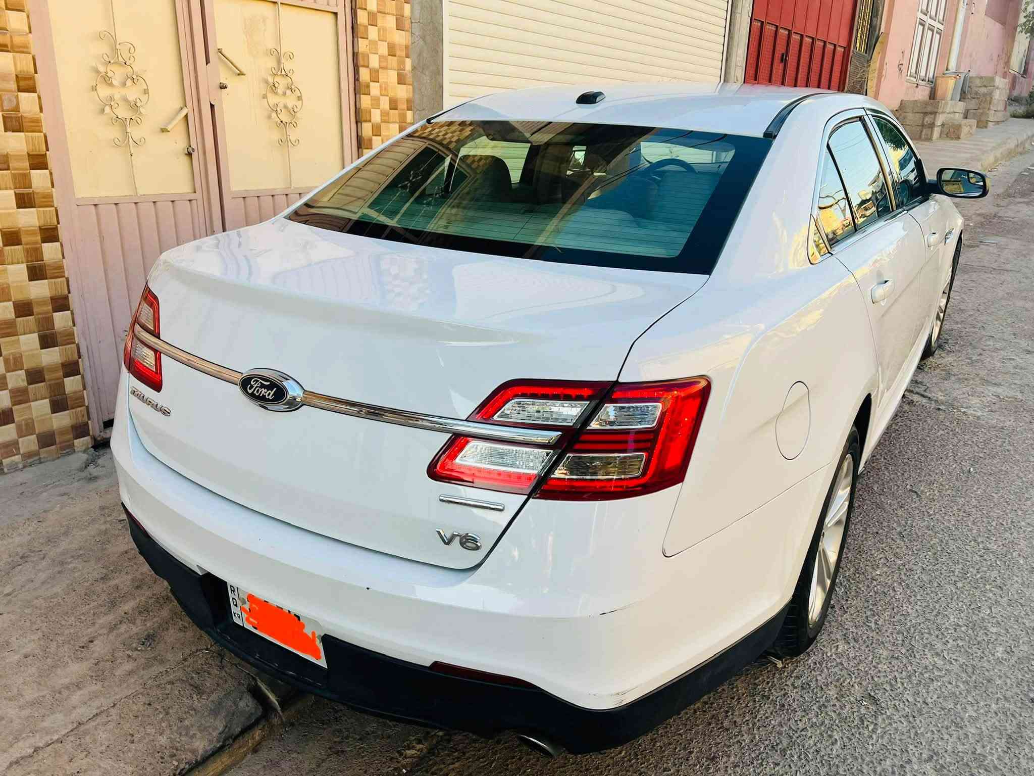 بسم الله الرحمن الرحيم

🚘 فورد تورس موديل 2017 للبيع

🔹 السيارة بيها قطعة صبغ وحدة، وبيها ضربة خفيفة بالجبهة الأمامية.
🔹 السنوية والفحص والهزة كلها جديدة.
🔹 التايرات جديدة.
🔹 البطارية جديدة.
🔹 مقدمة السيارة كاملة جديدة.
🔹 السيارة ما بيها أي صرف أو مشاكل، ووضعها ممتاز.
🔹 السيارة ملكية شخصية ومو مال معرض.

💰 السعر المطلوب: 97 ورقة

🙏 رجاءً، إذا مو مشتري جاد، لا تتصل ولا تدز رسالة.
مع كامل الاحترام والتقدير للجميع.

📞 للتواصل:
***********
***********
