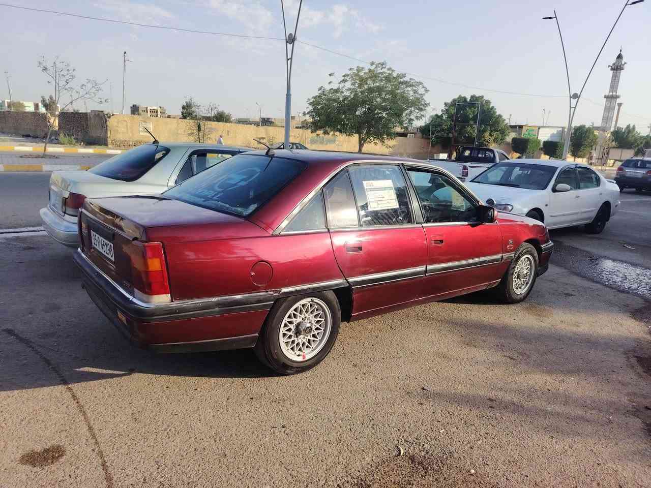 اوبل اوميكا موديل 92 محرك 2000 رقم دولي سياره جاهزه اي نقص ما بيه مصبوغه جماليه فقط اي ضربه ما بيه محرك كير بشرط سنويه جديده سعر ٣٣ وبيه مجال.
***********
