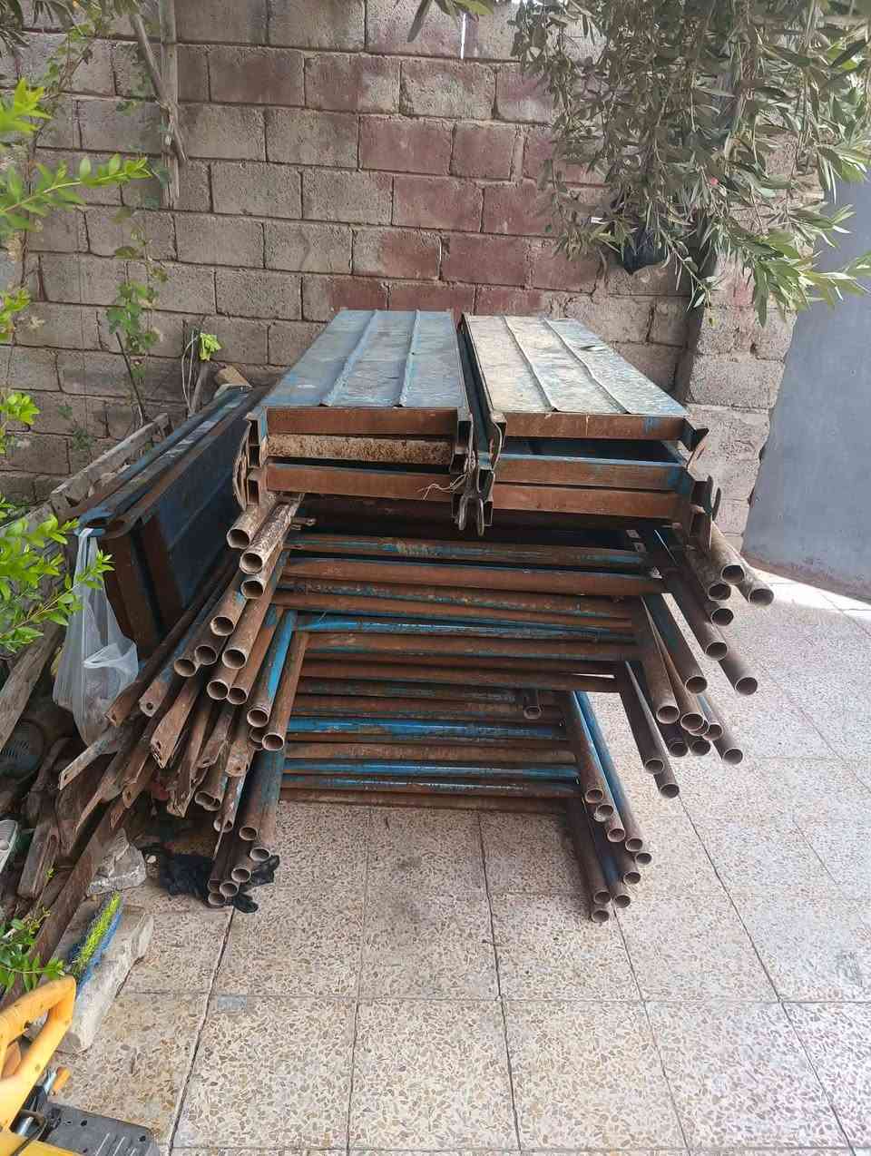 سلام عليكم شكلات
***********
اللبيع   موصل جانب الأيمن 

مكص وعواجة ب34 ورقة
