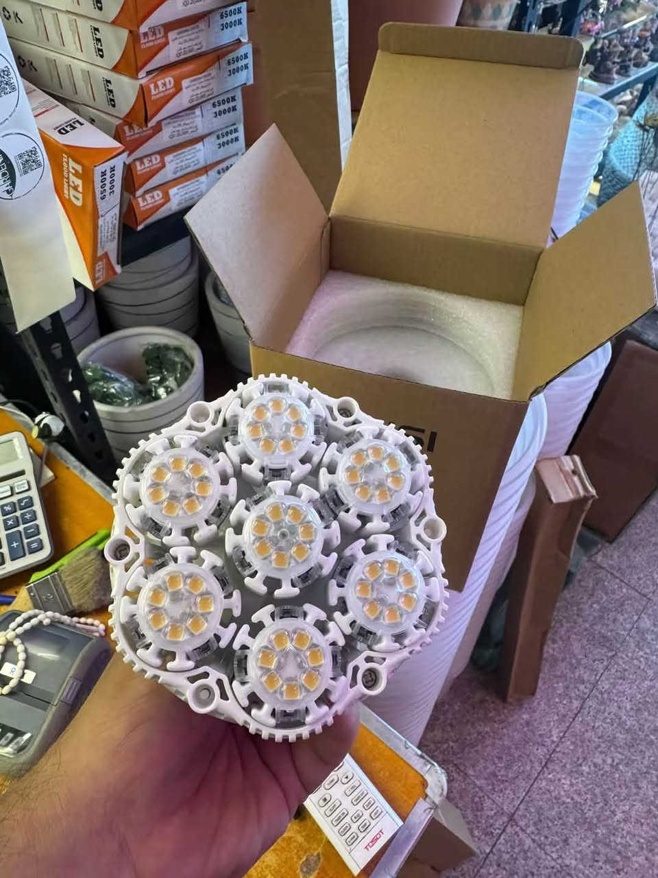 اصلي الوكالة كلوبات إضاءة النباتات growlight sansi

تتوفر فيه 4 احجام

10w
15w
24w
36w

للحجز واتساب ***********
