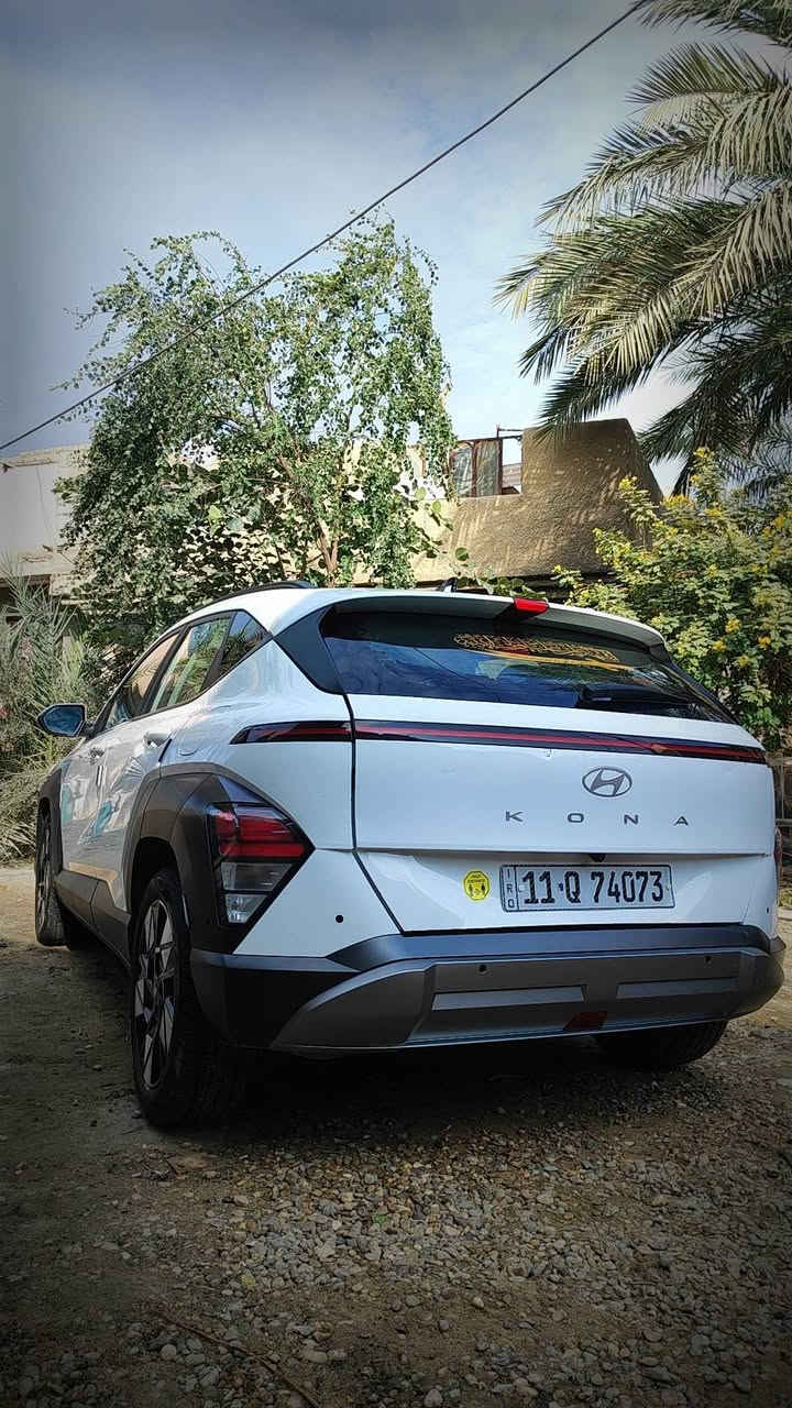 سيارة. كونا  2024.    Hyundai KONA
عداد المسفات ( 33 الف كم ) )
محرك رباعي الأسطوانات سعة 2.0 لتر دوش (DOHC)
ناقل حر كة او (الكير) متغير باستمرار مع امكانيه تحويل الناقل  اليدوي (عادي. )
نظام دفع أمامي
(الموصفات وميزات 
* تشغيل السيارة عن بعد 
*تحكم دركسيون اربع جهات
* بوابات تهوية تفتح وغلق مع التشغيل والاطفاء 
* مراية وسطية تعتيم ذاتي 
* نظام دخول بدون مفتاح ( بصمة ابواب + تشغيل +صندوق )
*استيرن رجاج عند اقتراب الخطر
*اشاير بالمري
* نظام صوت من Bose ب8 سماعات 
* شاشتين متصلة بقياس (12.3) انش تعمل بالمس بدقة تصل الى 2K تدعم جميع انظمة الترفيهية ( عدادات و شاشة رئيسية ) 
*  كامرة خلفية تدعم تنبية وتوقف الذاتي و مساعدة على الاستفاف 
* نظام تثبيت السرعة التكيفي، ومساعد الحفاظ على المسار، ومساعد تجنب الاصطدام الأمامي
* إضاءة Led نهارية رفيعة ممتدة على طول حافة غطاء المحرك و صندوق 
*هند بريك بصمه
*اوتو هولد
* وسائد هوائية 8 ( الإرباك )
* تبريد شاشة بنظام مناخيّ بيانو منفصل( امامي وخلفي )
* مقعد ( كهربائية ) بوضعيات مختلفة 
*ماسحه خلفيه
* راديو متصل بالاقمار الصناعية ( Navigating )
* وضعيات قيادة مختلفة ( sport & normal)
* مرئا بشارة LED بنظام النقط العمياء 
* مقود من جلد بنظام تحكم بجميع الاعدادات 
* موصفات اخرى ( هند بريك بصمة + حساس اطارات + نظام نزول منحدرات + تحكم بالانارة الداخلية + عدسات LED امامية + كفرات (ويل) حجم 18 + قيادة ذاتية + ABS + شاحن  Tpsبمنافذ  + Auto Hold + نظام ترحيب ) حادثه قبق جنطه مبدل بلاد
رقم بغداد الجديد 
 السعر 170$ فقط 
 (***********) واتساب  .

