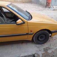 نيسان • ٢٠١٥ • دواخل عسلي