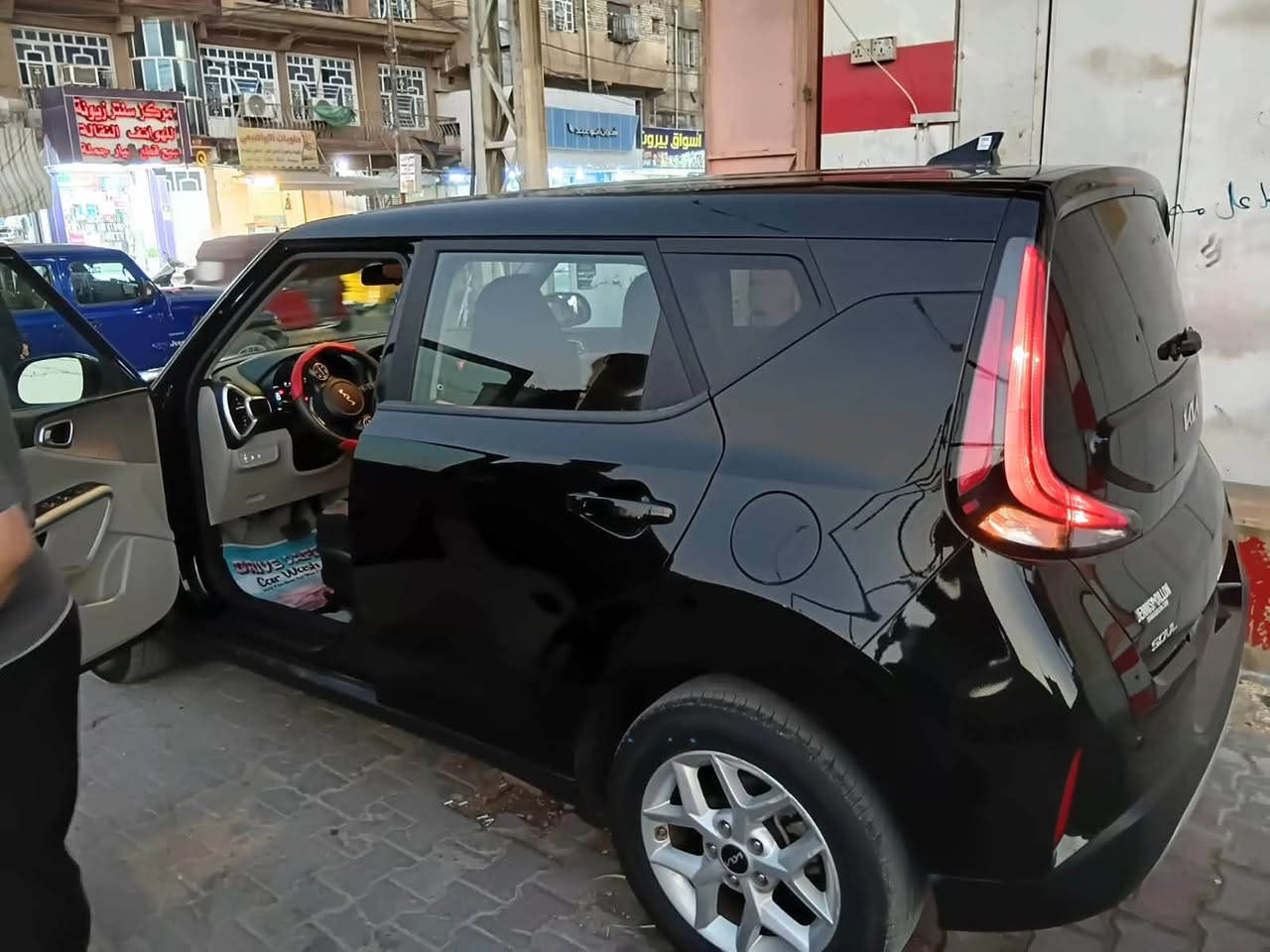 السلام عليكم للبيع كيا صول موديل 24 دخول جديد بدون رقم كفاله عامه من الصبغ والتبديل بدون ايرباك مغلفه الارضيه وجاهزه بدون اي نقص السعر 138 مكاني بغداد ***********
