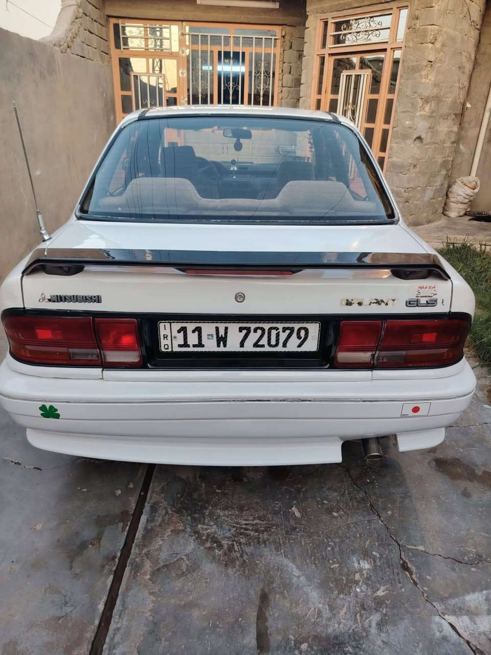 السلام عليكم ميتسوبيشي للبيع موديل 91 بغداد عزه جديده سنويه جديده ماكينه لا تنقيص ولا تبخير صدر جديد صبغ بها قطعه واحده  چملغ صفحته السكن السعر 44 بها مجال للشراي استفسار اكثر على هذا الرقم***********
