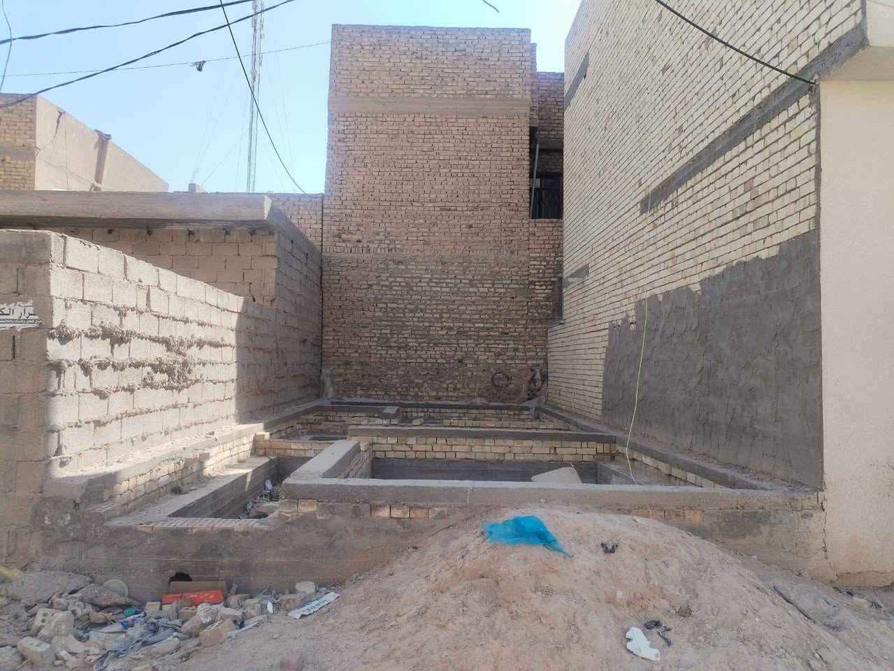 قطعه 50متر  طابو صرف للبيع  كربلاء حي الوفاء قرب المستوصف الفرع مال جامع الزهراء بصف الركن يعني موقع ممتاز مدارس وسوك كولشي قريب للاستفسار الشراي فقط الاتصال على الرقم ‏‪***********‬‏
