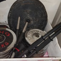 اخوان عدي اوزان ستيل جدد ١٢٥كيلو ٢١قرص وزن ٥ ٤وزن ٢.٥ وزوج وزن عشرة بل...