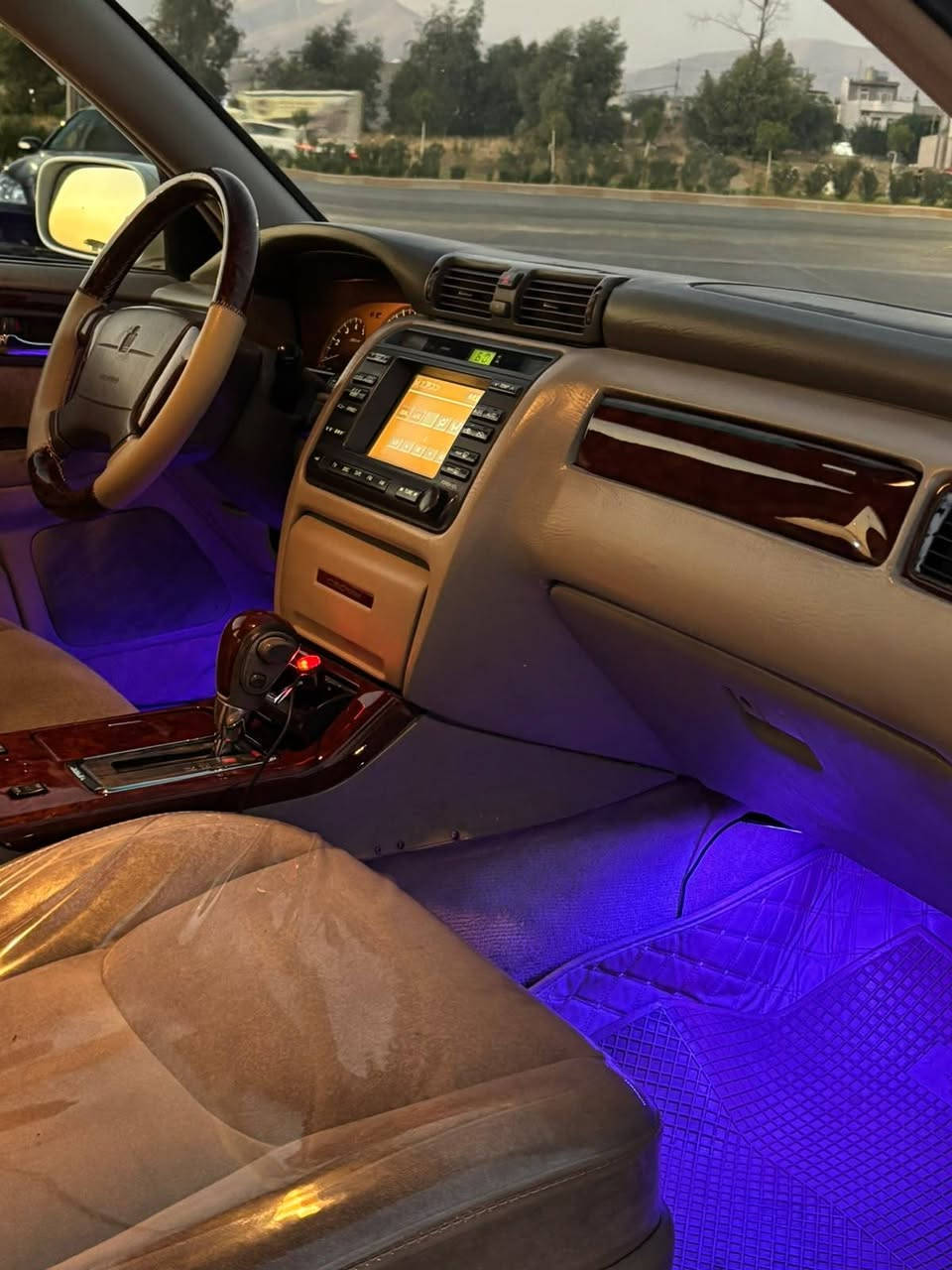 مەلیکە ٢٠٠٣ موس
کەودی بو کراو
D4171 واتا بچوک
١ دوگمە
شاشە
پیشی عیون 
دوای کریستال
٤ تایەو ویل لوک حەسیر
تەبرید سارد و گەرم بەشەرت
داژبول نەجەف سەرو ژیر
بو مەسروف مەگەری
شوین سلیمانی
نرخی ٤٥$
*********** السليمانية, العراق
