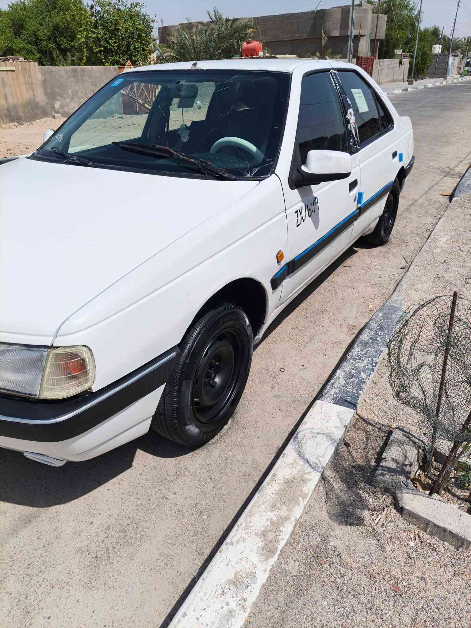 بيجو 405 مديل ٢٠١٢ سياره جديده وجاهزه مكينه كير حداده تبريد تخم تاير
رقم بصره دولي سنويه جديده السعر 28 مجال بسيط 
مكاني البصره الزبير ‏‪‏‪***********‬‏
