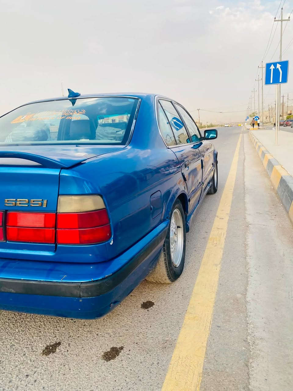 سياره Bmw525  موديل 1991 رقم بغداد محرك كبس استيراد اليابان  صاحبها داخل الموصل رقم الماني سنويتها الى 2030  سعرها 57 وبيها مجال بسيط سياره جاهزه من كل شي كير محرك شرط صدر امامي خلفي جديد مكان السياره موصل الايمن للتواصل على الرقم *********** و***********
