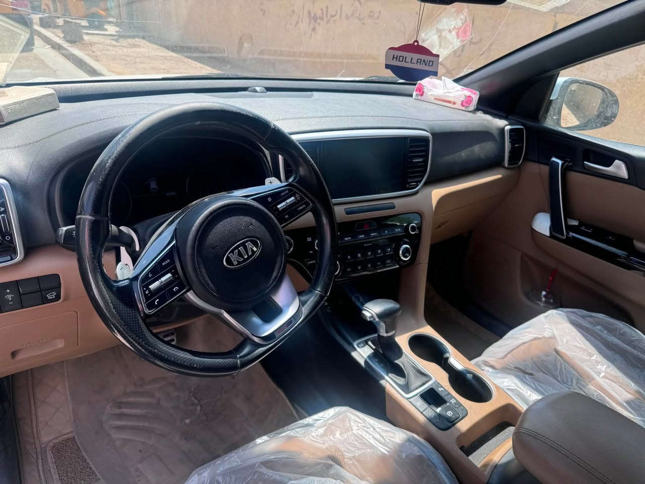 السلا عليكم سبورتج جيتي لاين موديل ٢٠٢١فول مواصفات مكفوله من الصبغ بيها بارد بجاملغ زغير وبارد بلباب ماشيه ٩٨ الف كيلو 
السعر ١٩٨ بيها مجال بسيط 
***********
