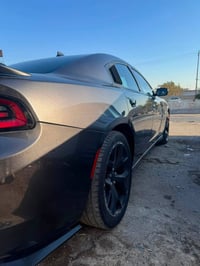 دوج جارجر 2023   Sxt  6 سلندر 3600  ماشيه 44 الف ميل   السياره نضيفه م...